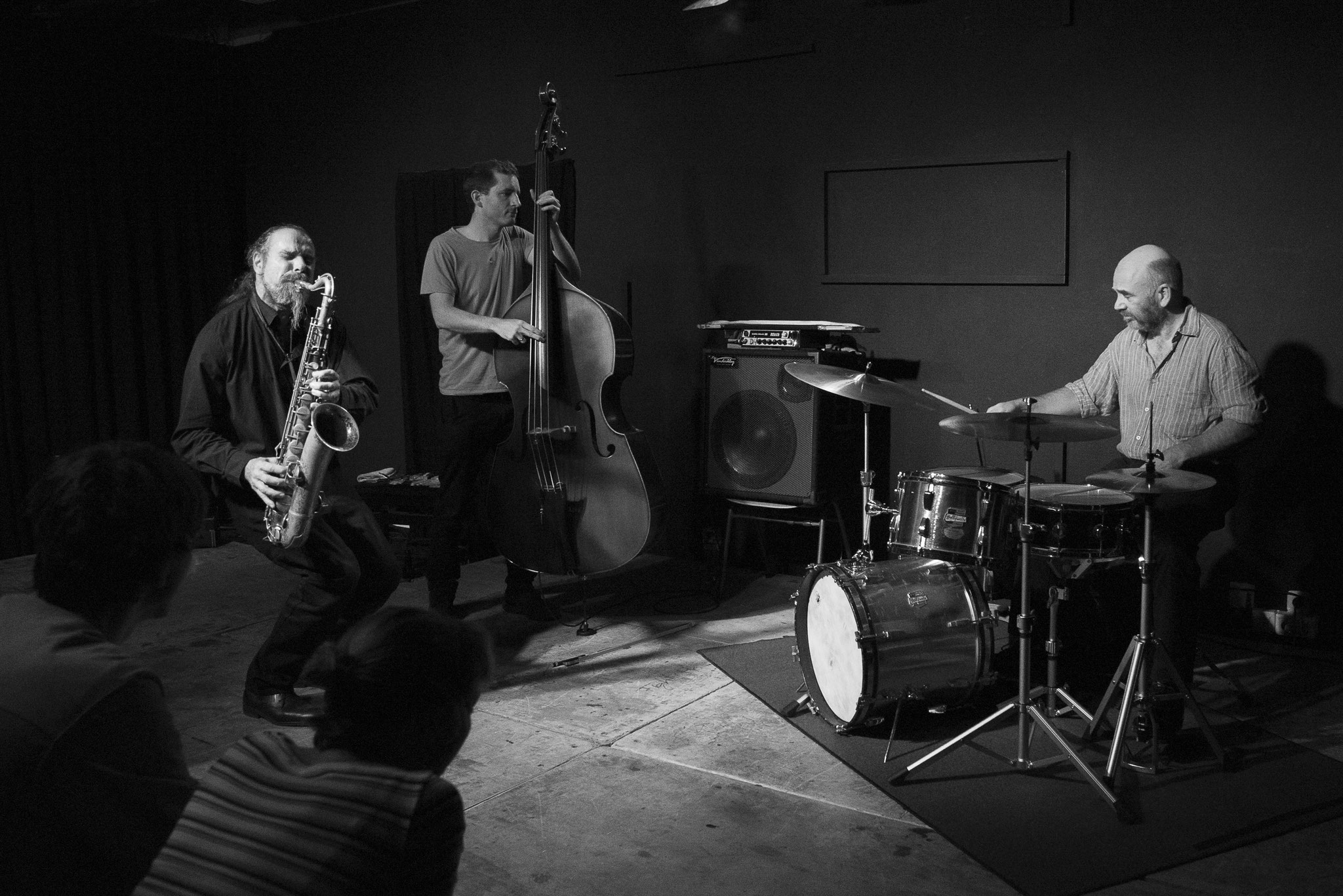 Hiby/Bardon/Hession Wuppertal "Jazz Club Loch" 2019  © Antje Zeis-Loi