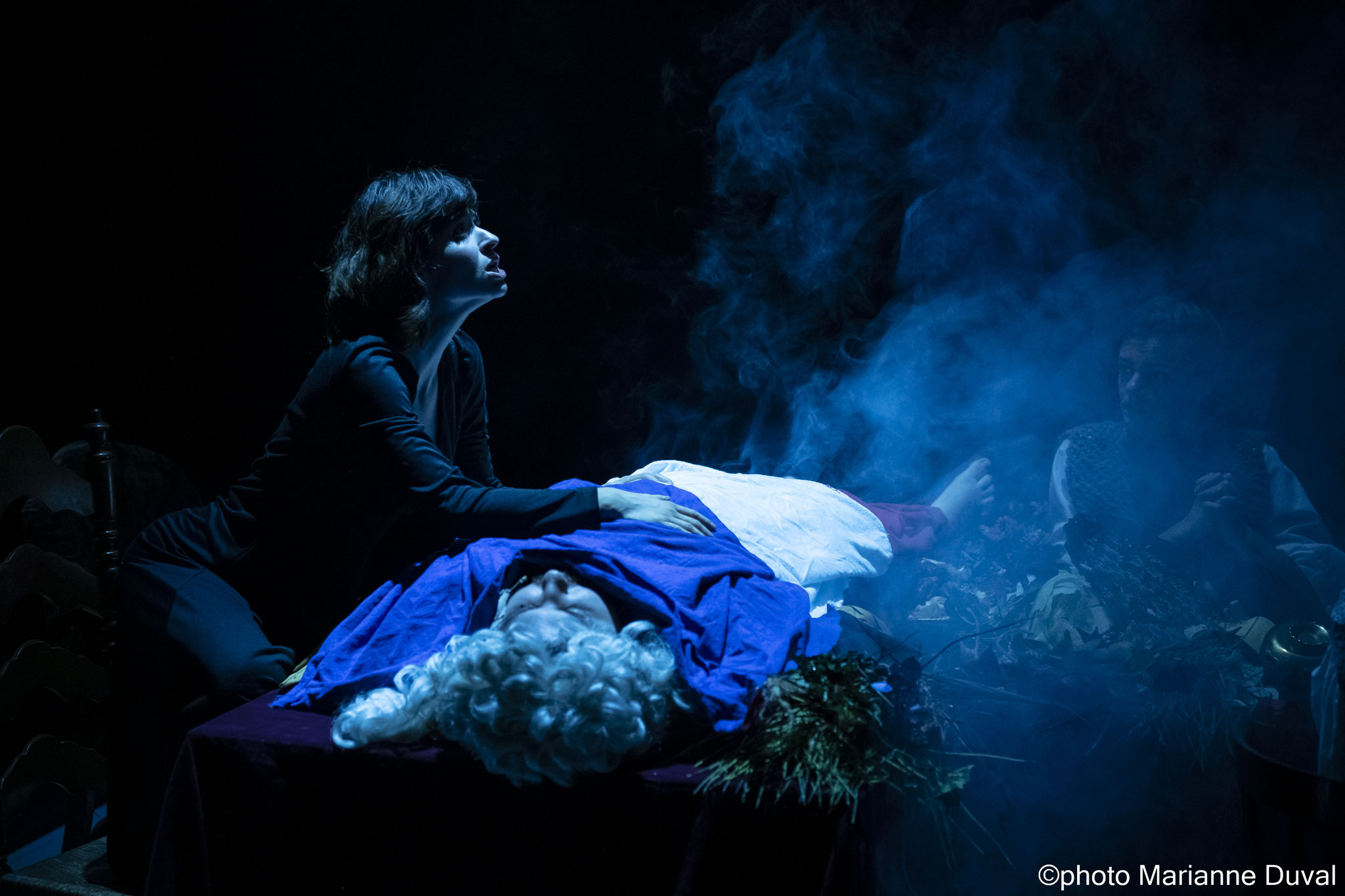 Cette table aura été, un collage de textes d’Evelyne de la Chenelière, mise en scène de Gabriel Plante - Université d’Ottawa - Photo Théâtre Marianne Duval