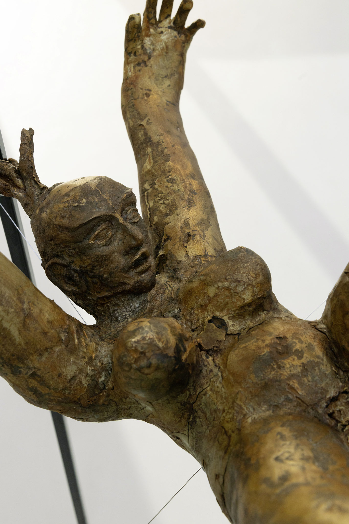Die Fallende - Bronze - 81cm