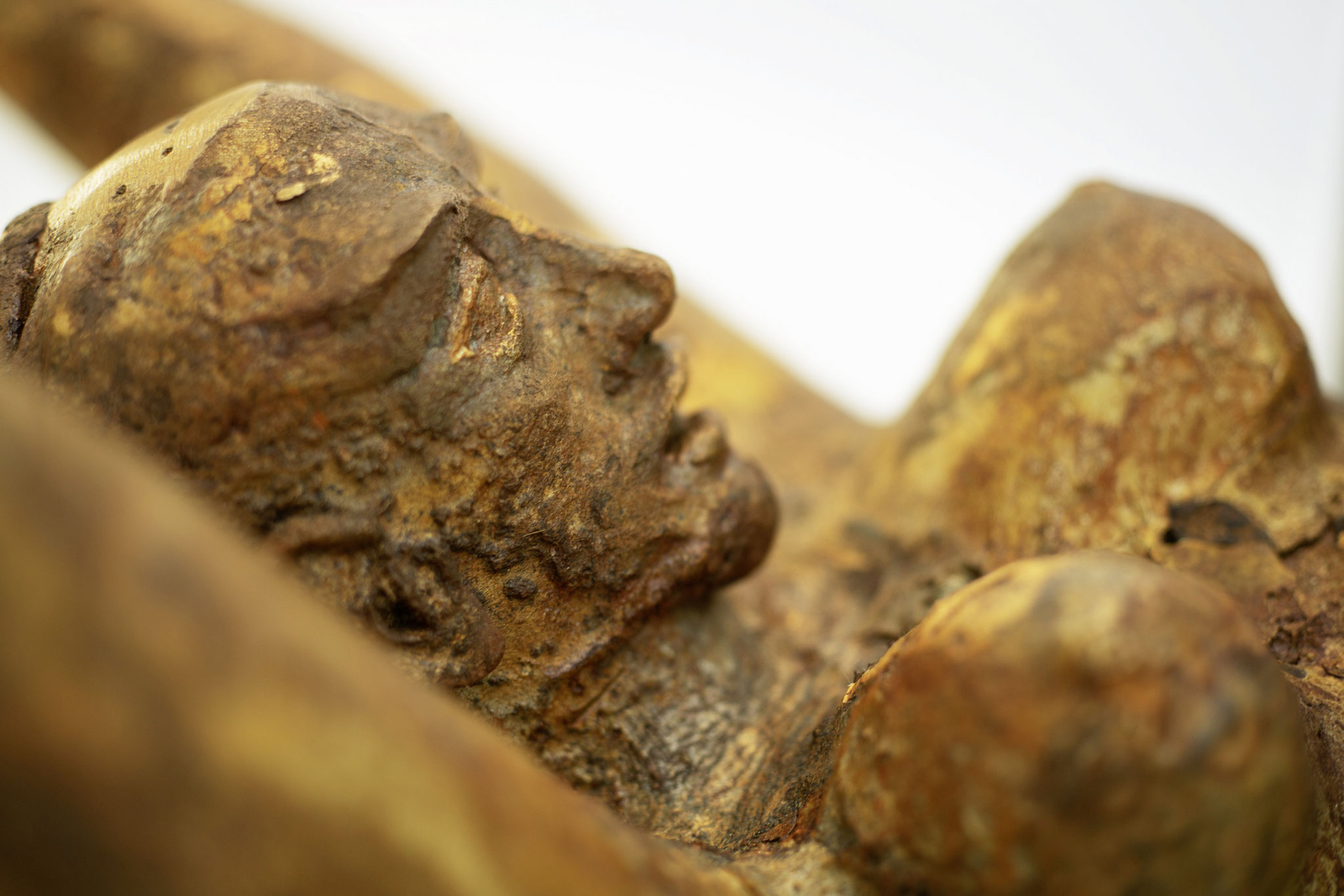 Die Fallende - Bronze - 81cm