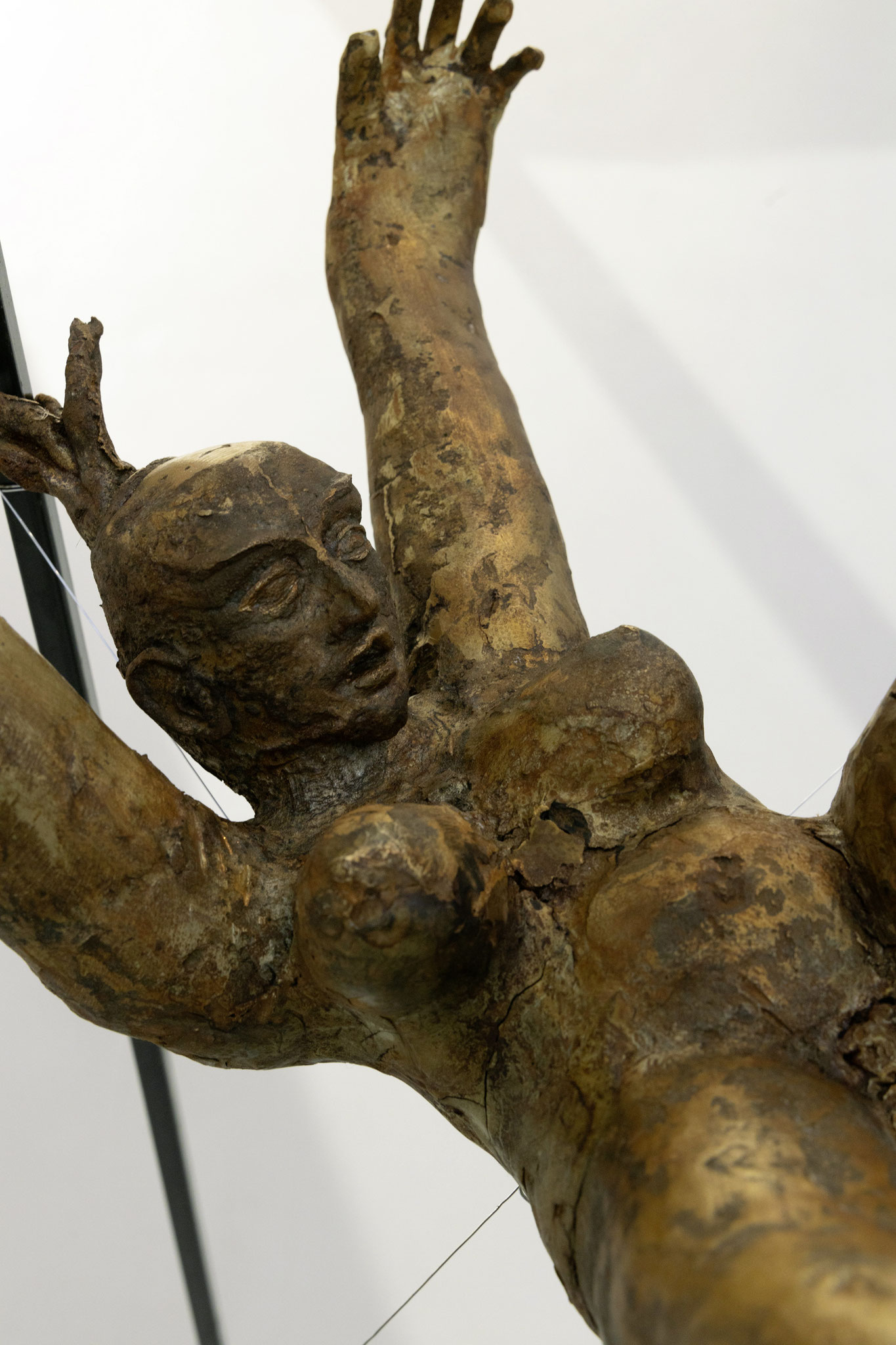 Die Fallende - Bronze - 81cm