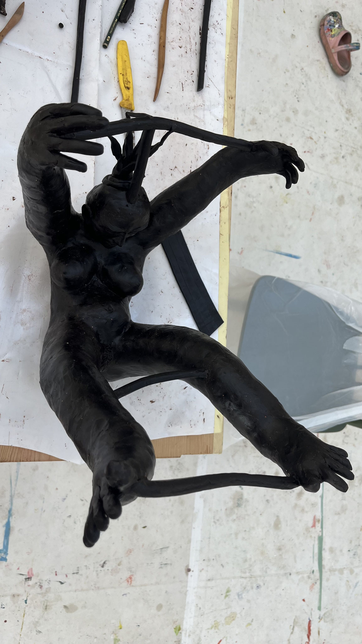 Die Fallende - Bronze - 81cm