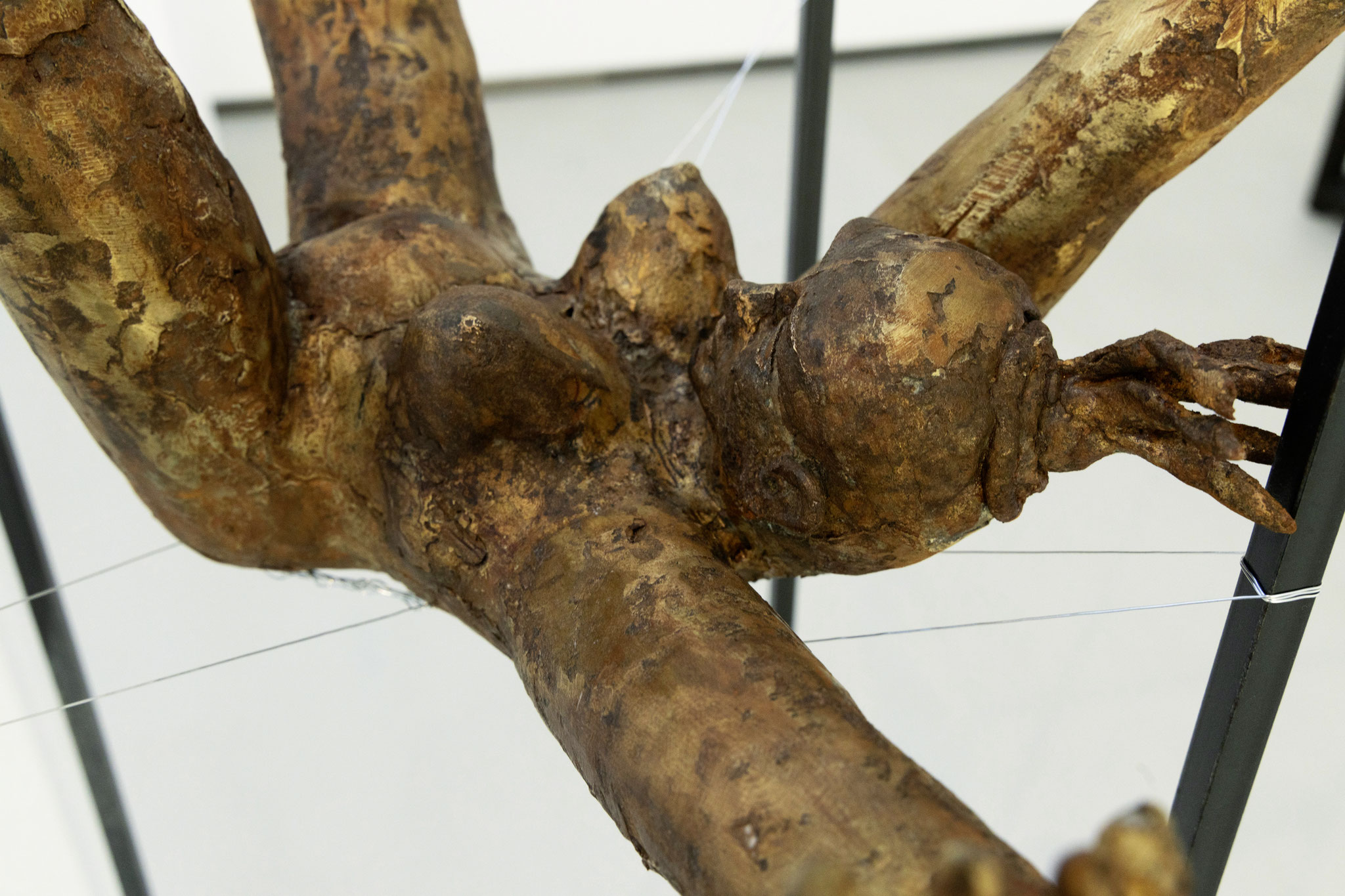 Die Fallende - Bronze - 81cm
