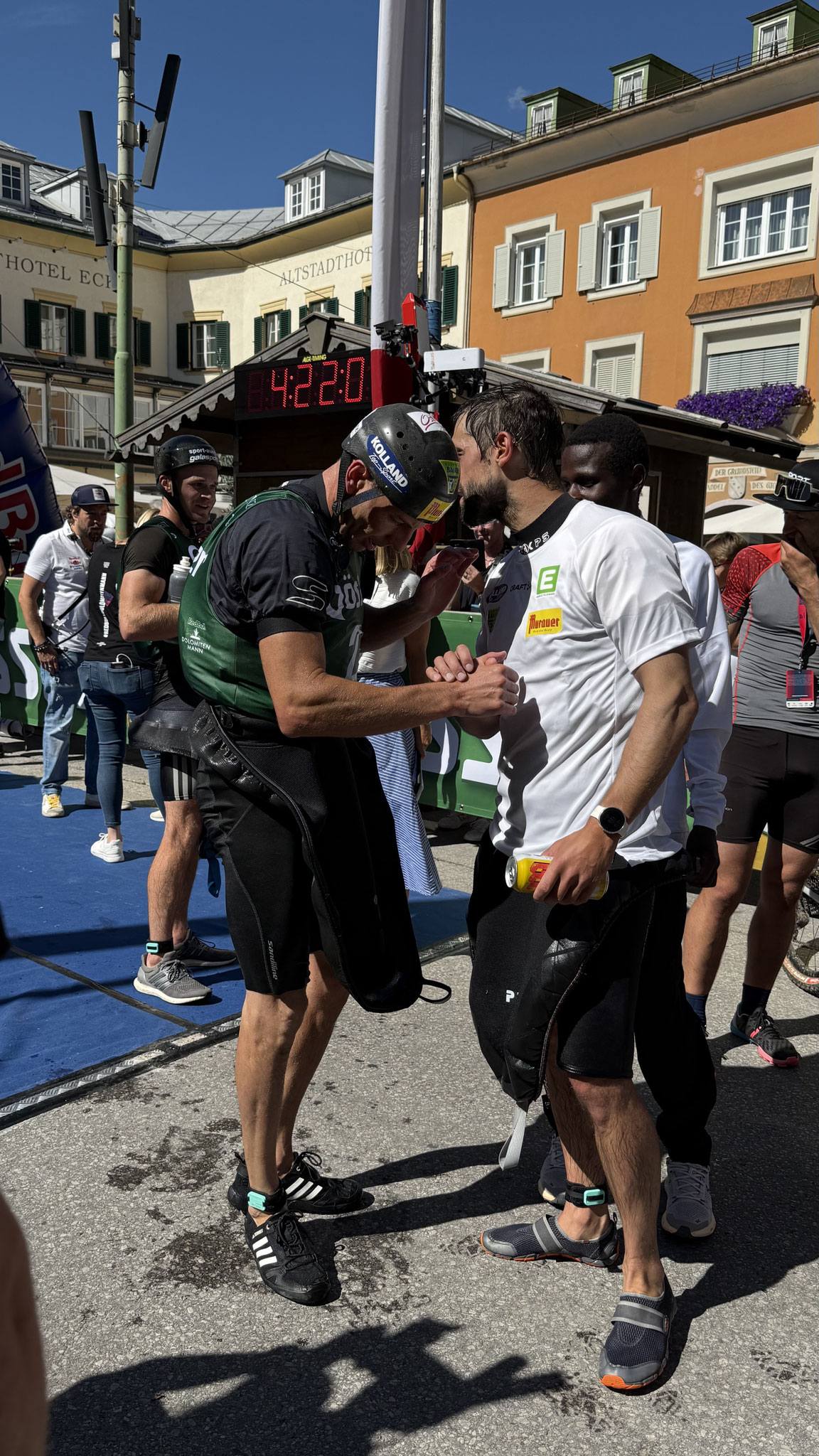 Herwig Natmessnig und Hannes Aigner nach dem Zieleinlauf