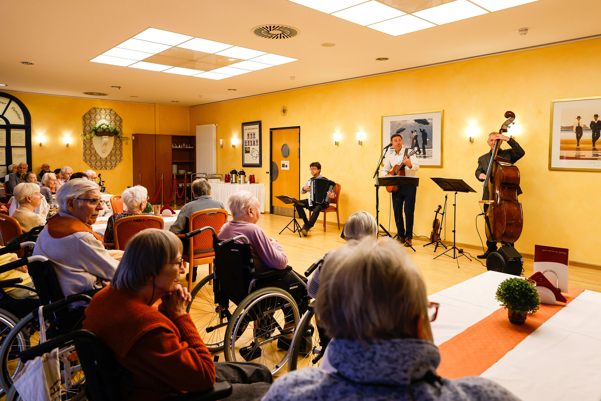 Trio Scho im Domicil Senioren-Pflegeheim, Foto: Antonia Richter
