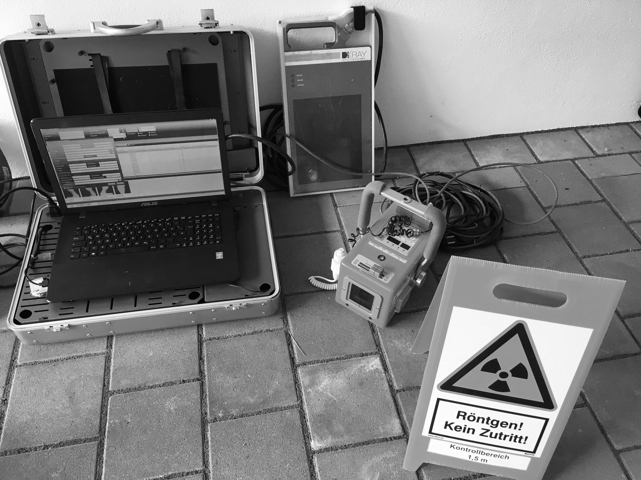 Mobile Röntgenanlage für bildgebende Diagnostik (aktuell nicht einsatzbereit)