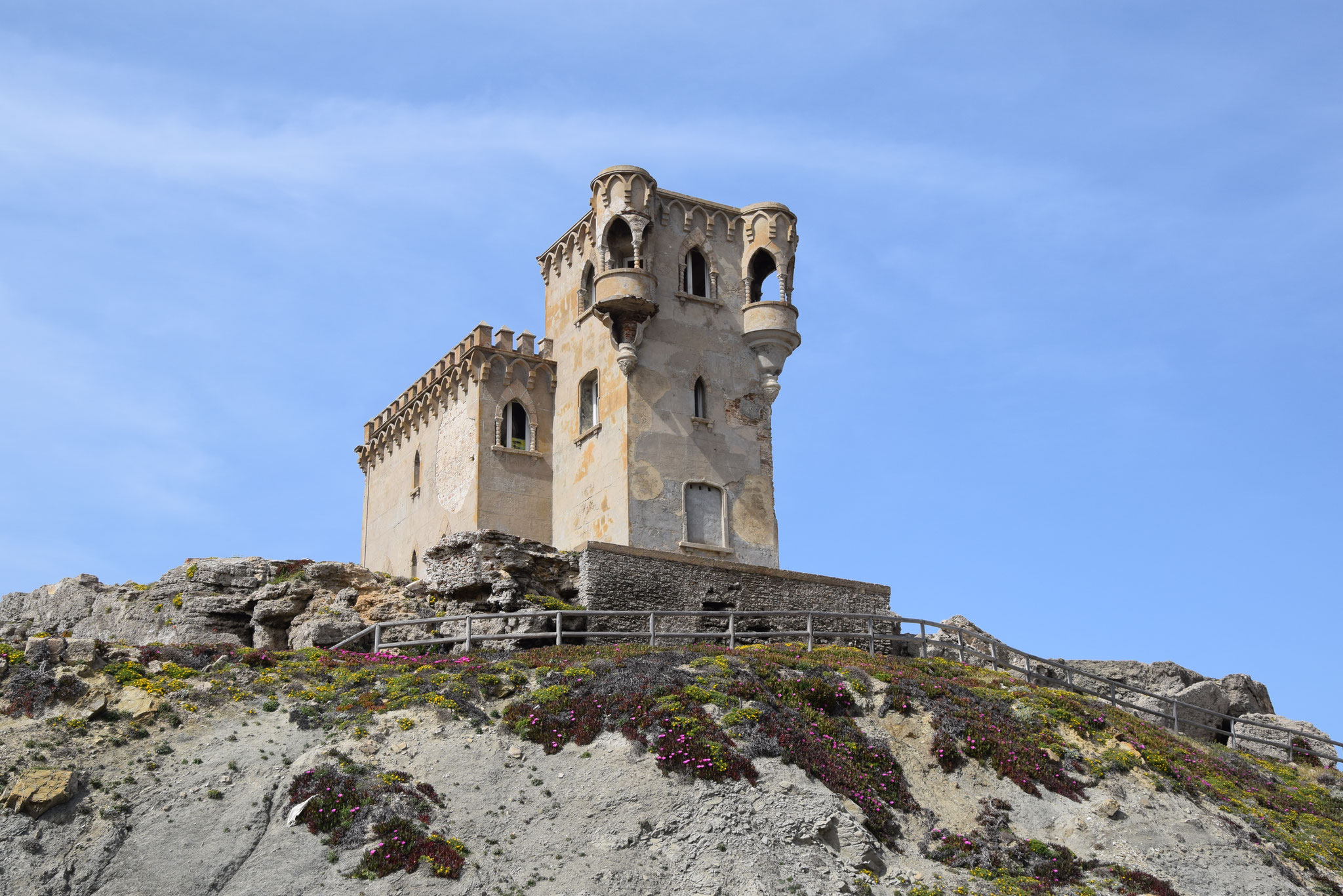 historisches Gebäude on top of Tarifa