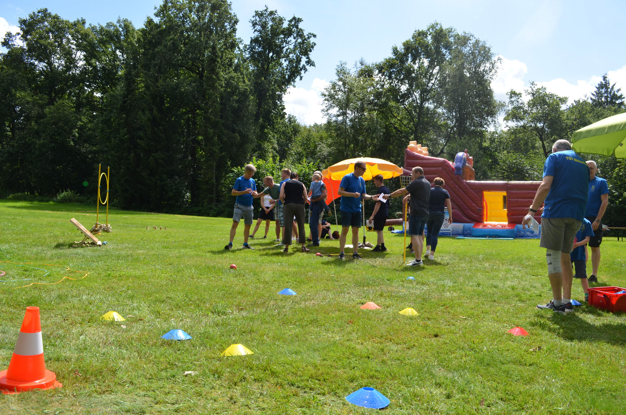 Teilnehmer beim Spaß-Fünfkampf