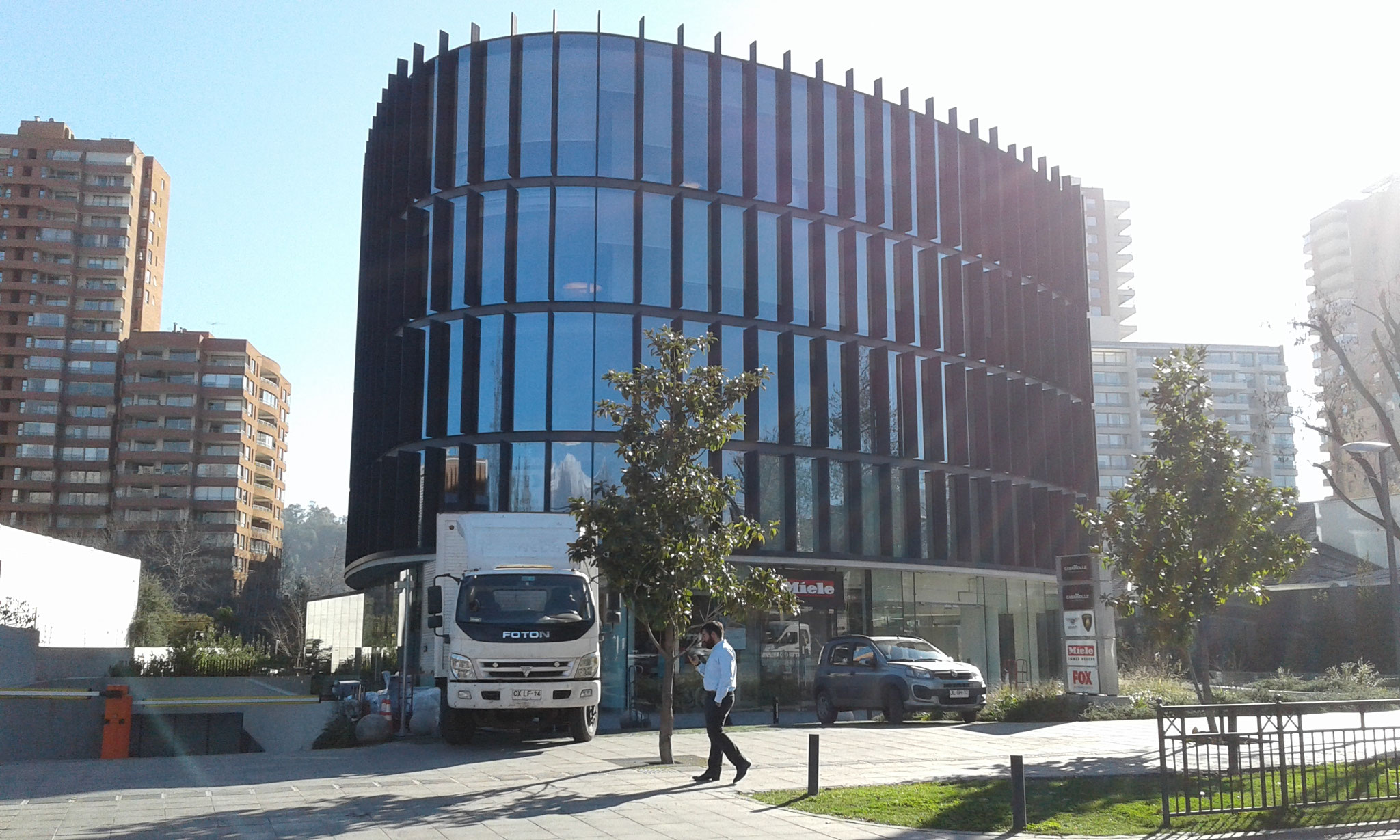 STOPRAY Vision 50 & 50T, Edificio Goycolea, Santiago, Chile 