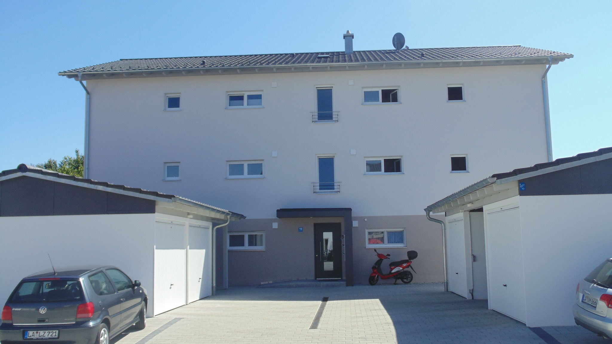 Neubau von 2 Mehrfamilienwohnhäusern mit 6 Wohneinheiten, Niederaichbach 2016 - Gebäude 1