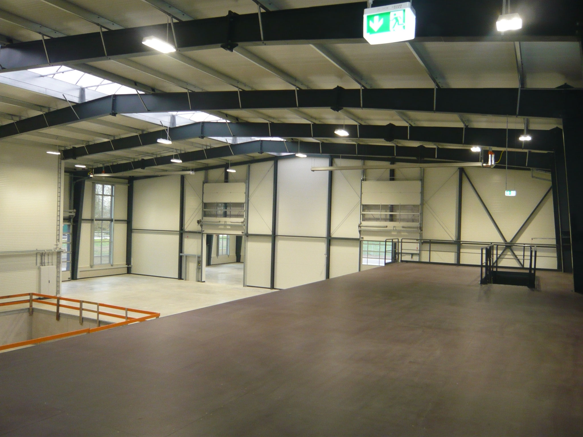 Neubau Betriebsgebäude Firma Lange GmbH, Essenbach 2014 - Innenansicht