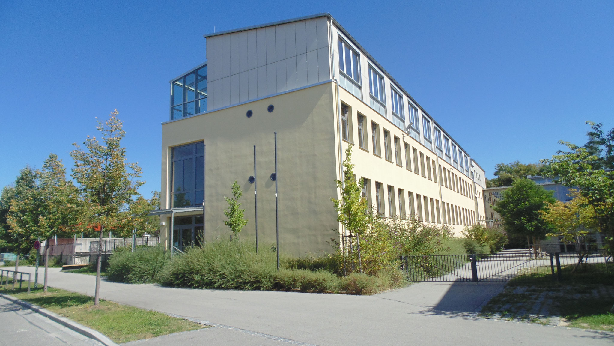Umbau und Sanierung Volksschule, Ergolding 2011/2012 