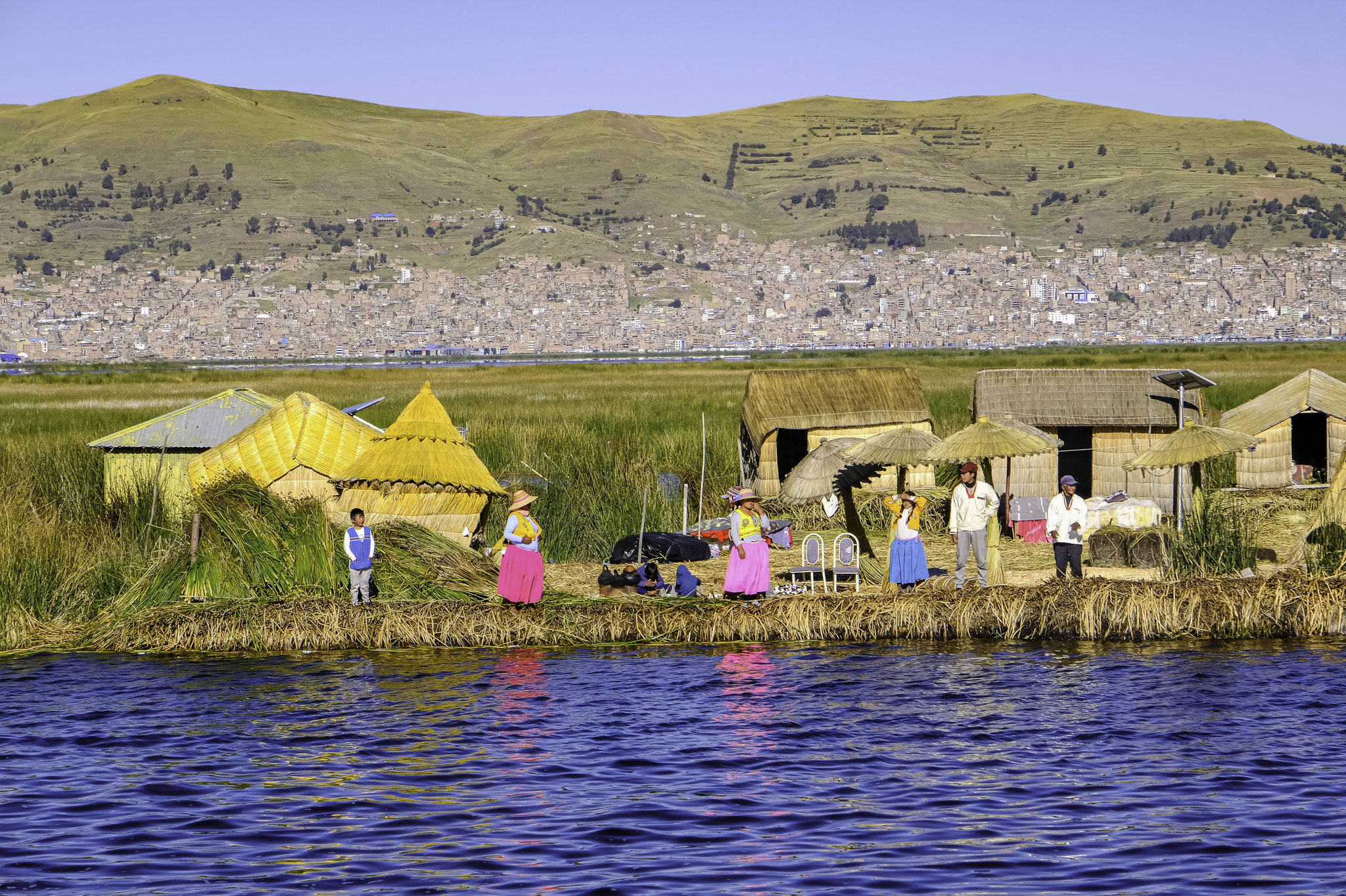 à 3800m, le lac Titicaca est le second lac d'Amérique du sud...