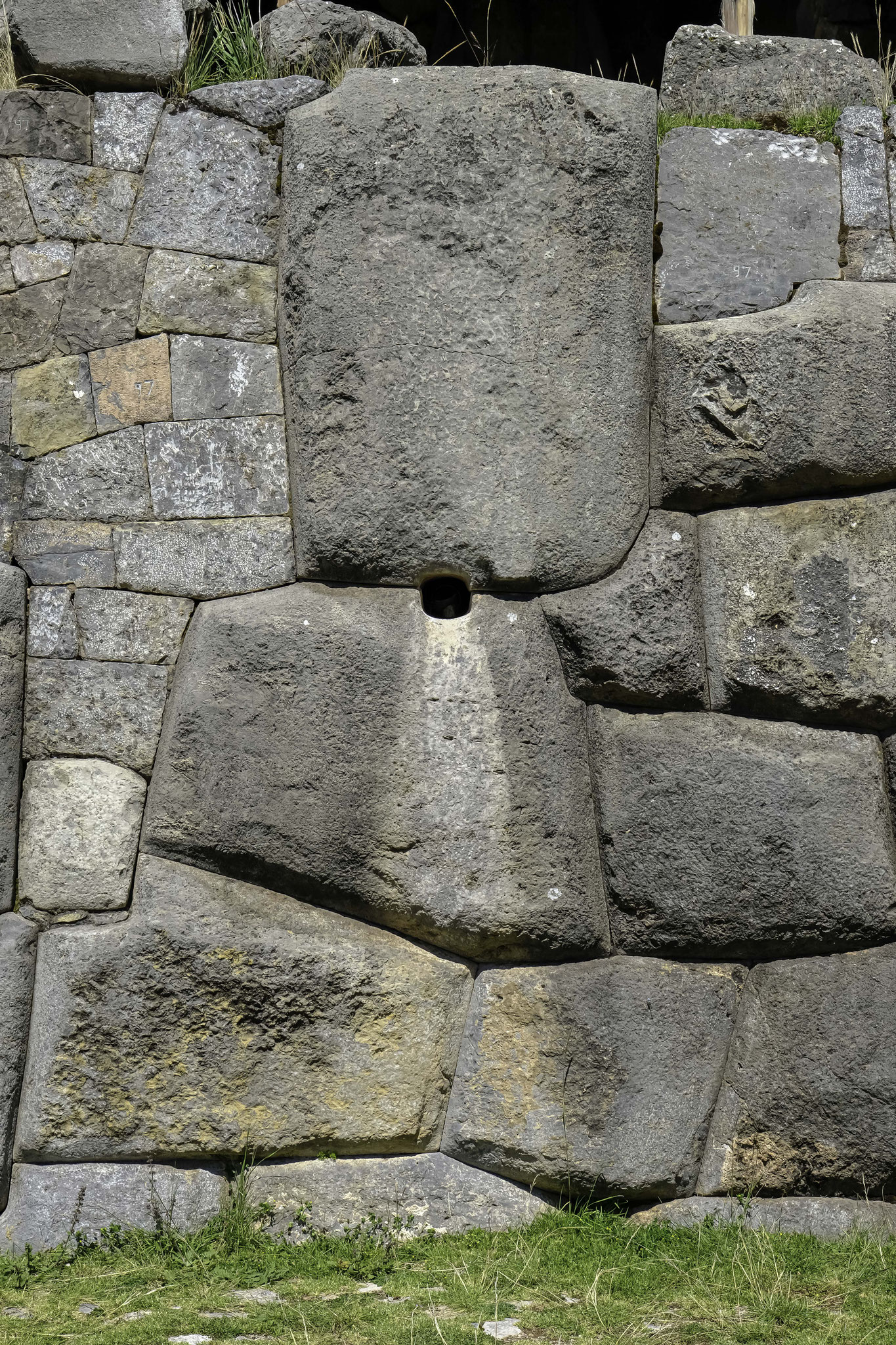 pour bâtir églises et habitations