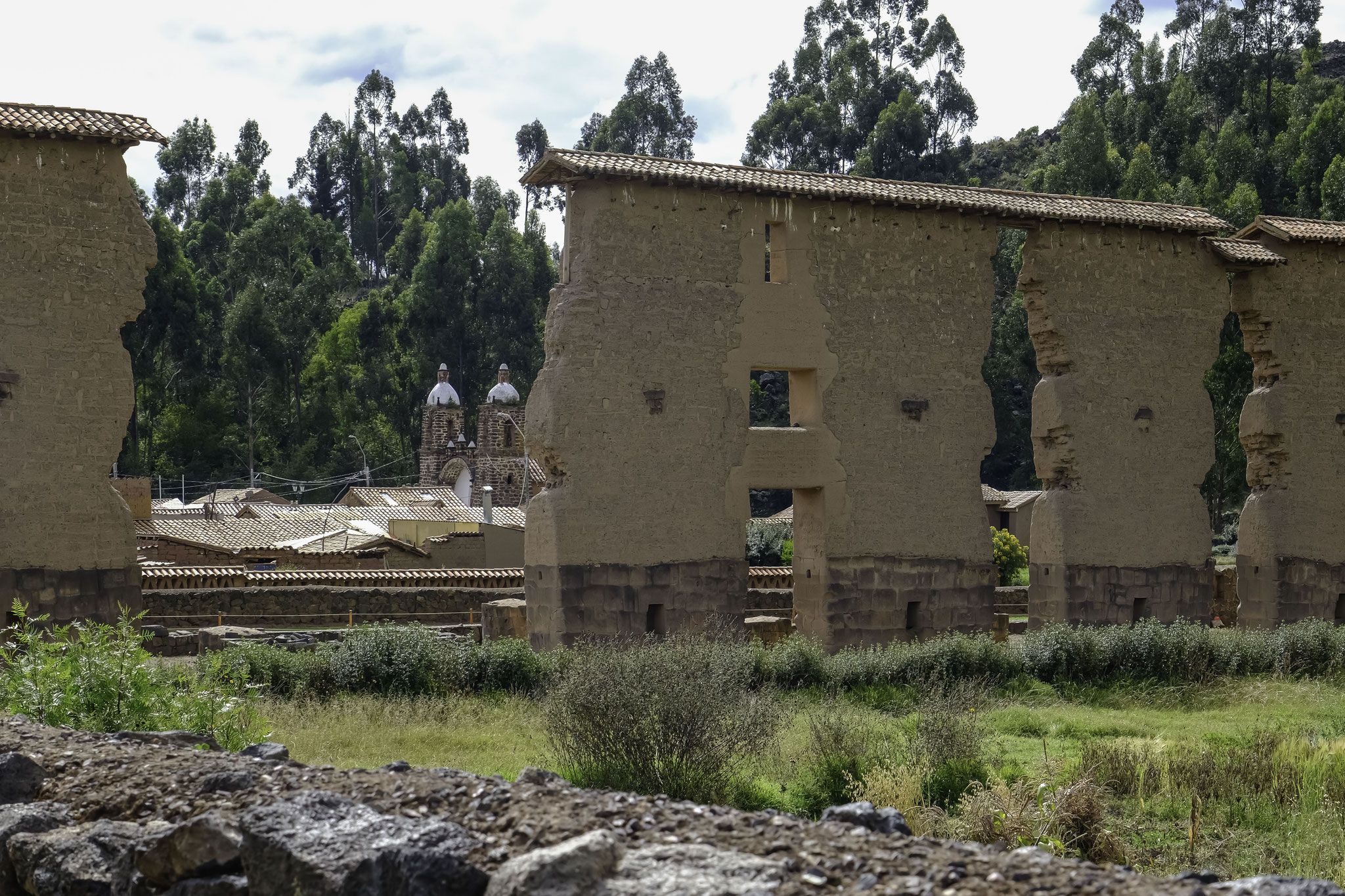 Le dieu Huiracocha est connu comme le ‘Dieu des bâtons’ en raison de sa représentation avec des bâtons dans ses mains