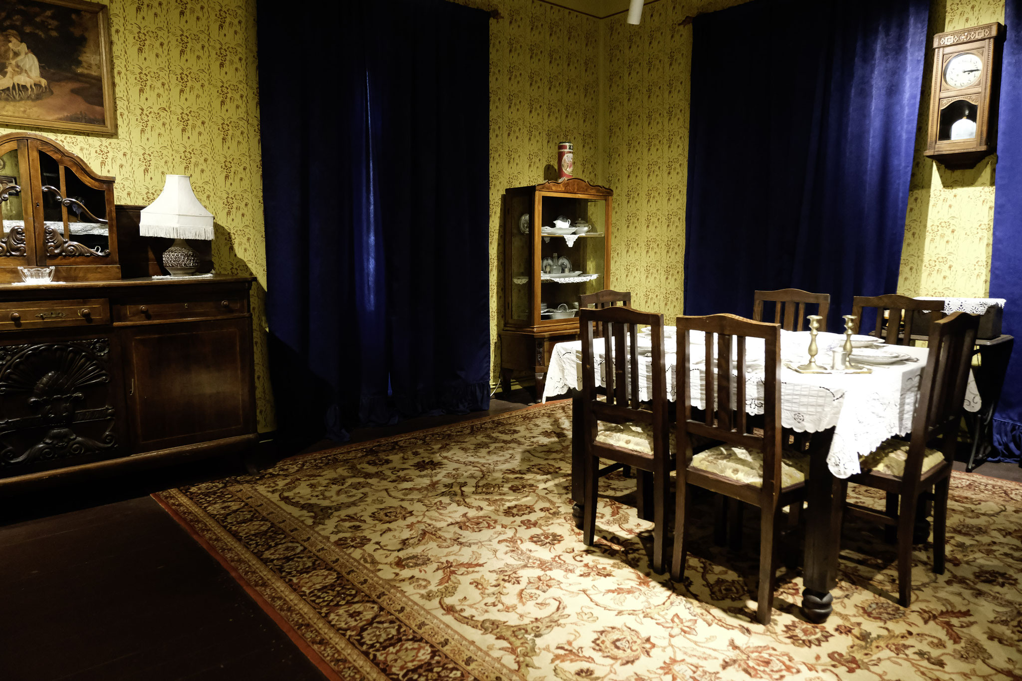  soit 38,6 % de la population totale) ... (photo: Musée Elie Wiesel)
