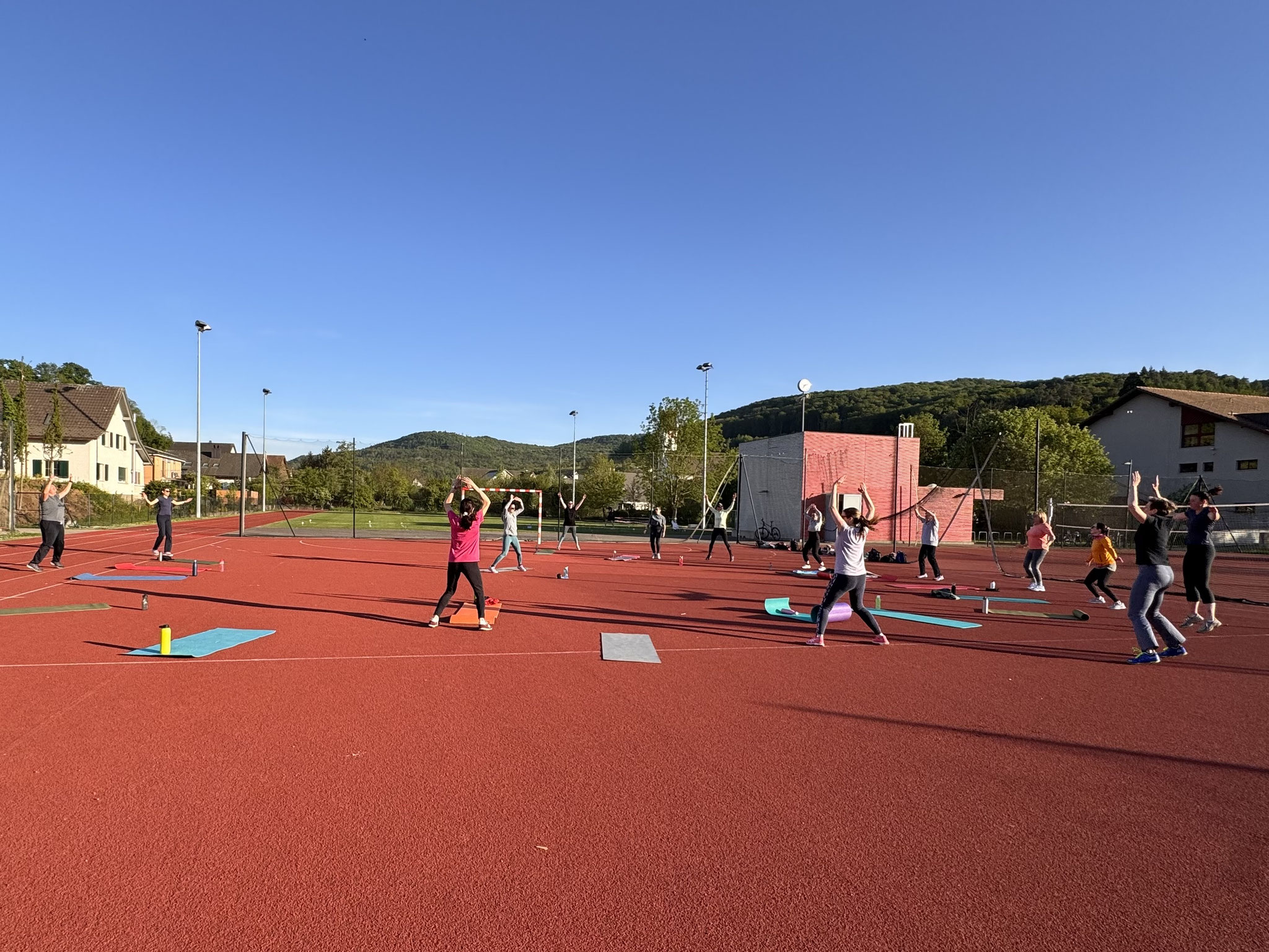 Outdoortraining mit 21 Turnerinnen!