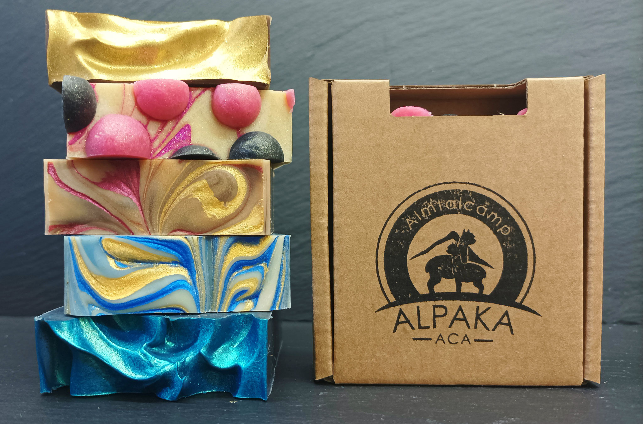 Almtalcamp Alpakas, Pettenbach (OÖ). Mit eigenem Alpaka Keratin