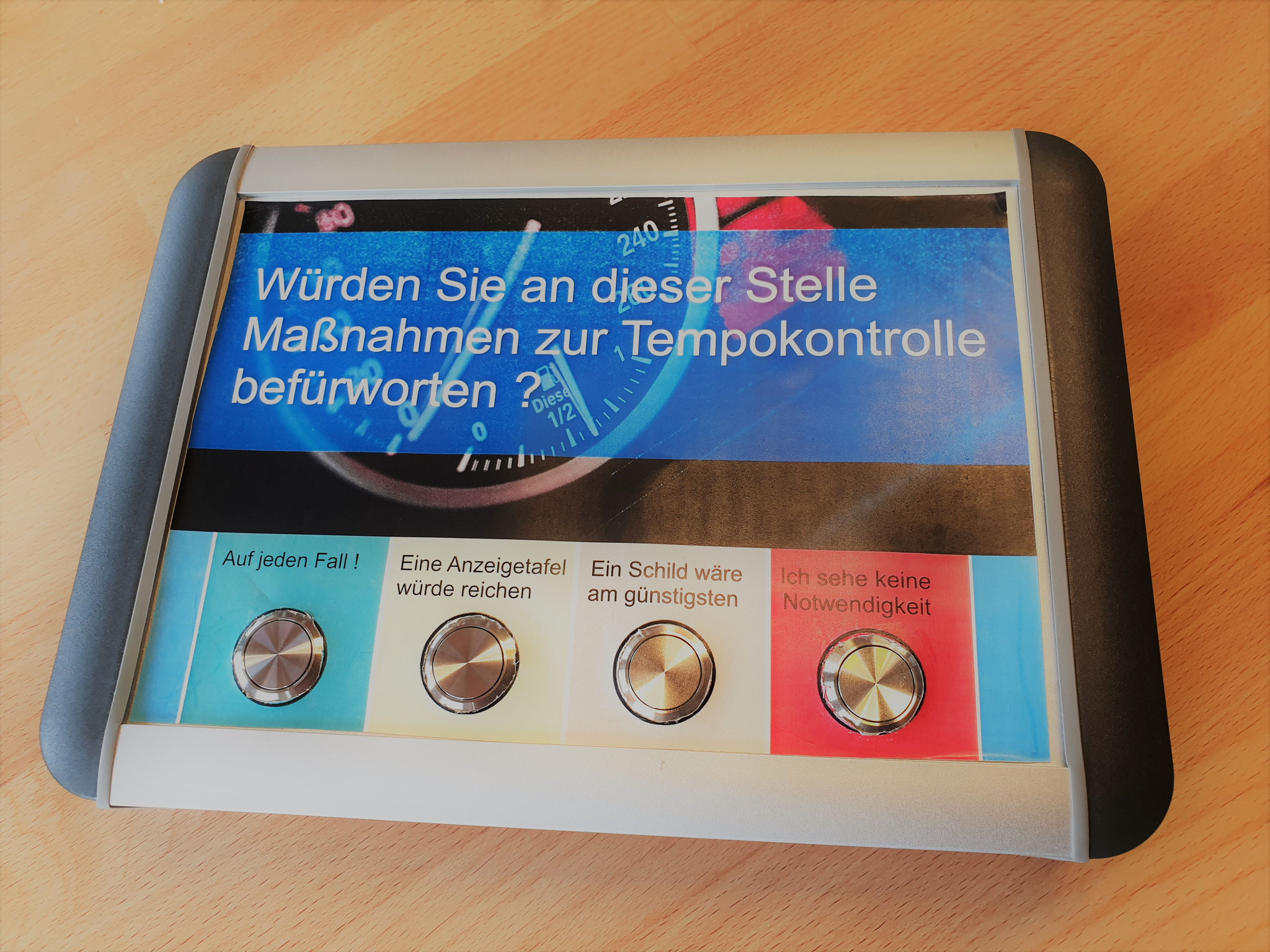 Kunde: Stadt Ulm - LoraWAN Umfrageterminals