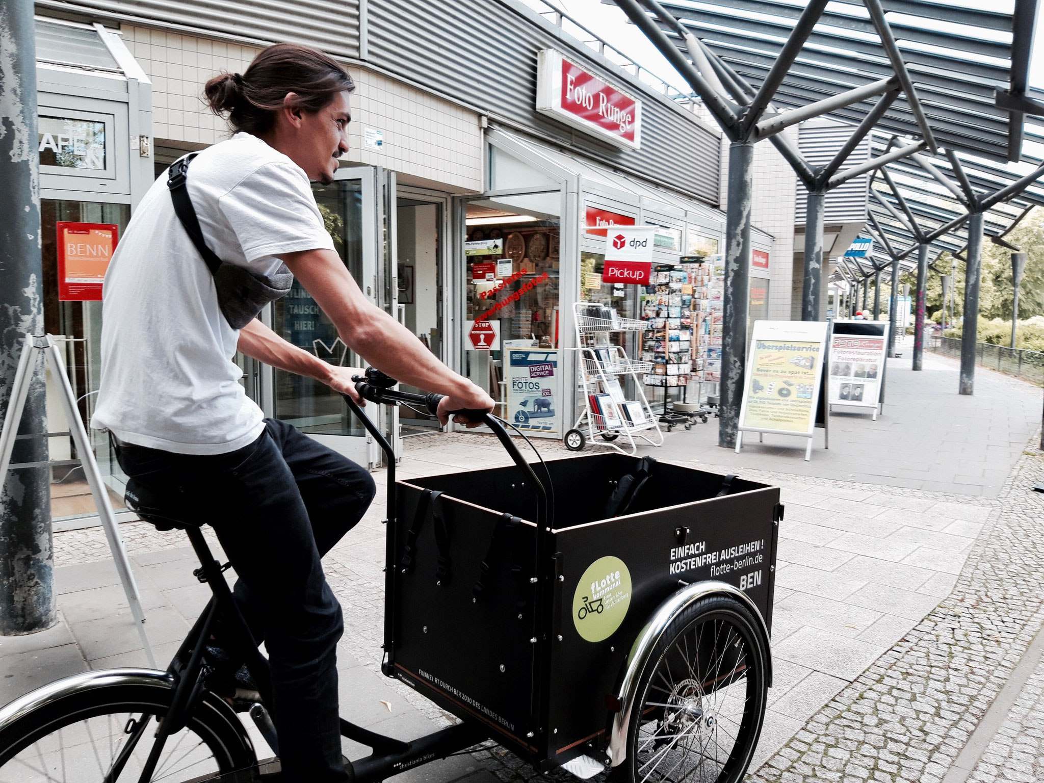 Unser Lastenrad "Ben" kann unter www.flotte-berlin.de kostenfrei ausgeliehen werden.