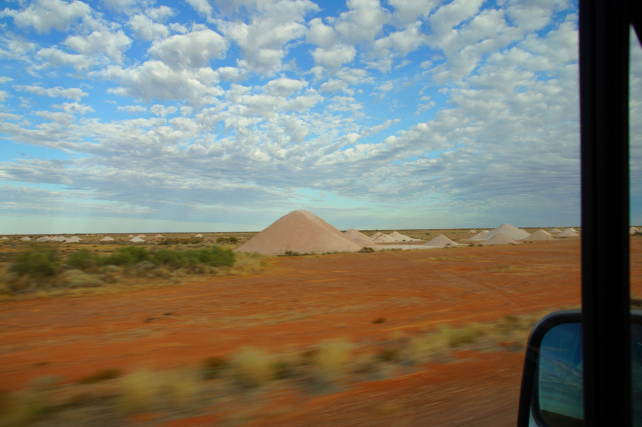 Mehr als 200.000 Minenschächte soll es rund um Coober Pedy geben.