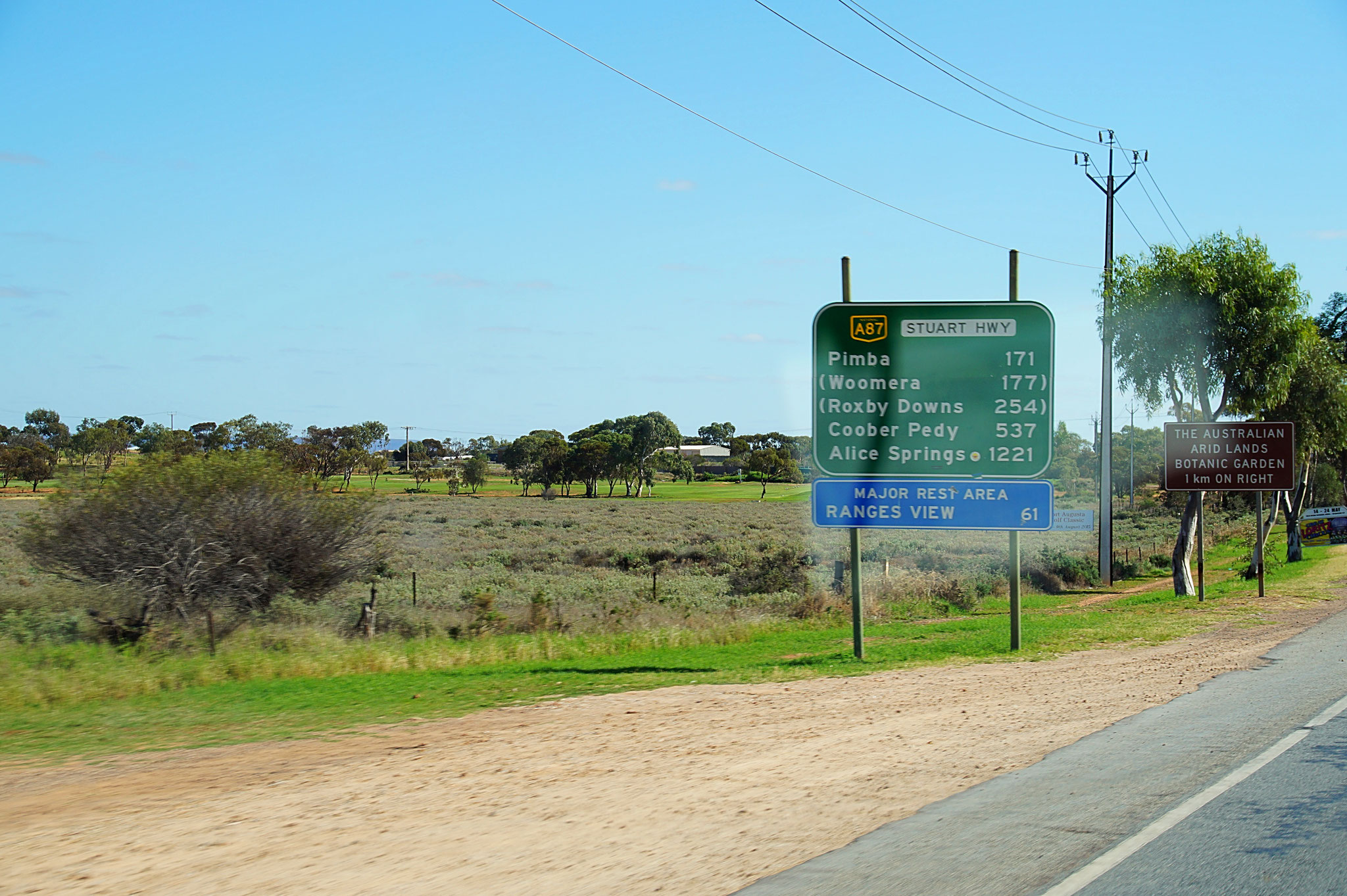 1.200 Kilometer bis Alice Springs.