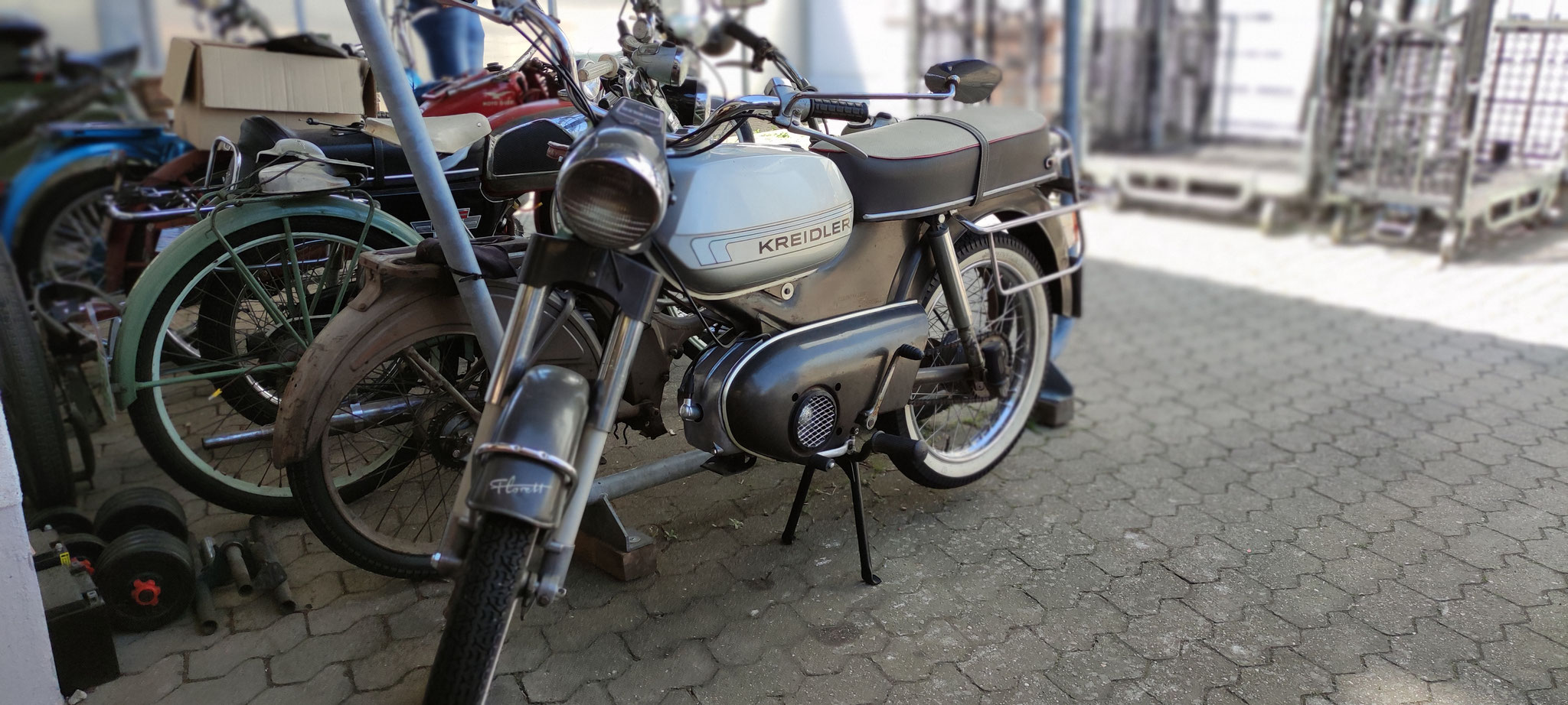 Bilder von Kunden Fahrzeugen WERKSTATT der Moped Garage MG GmbH