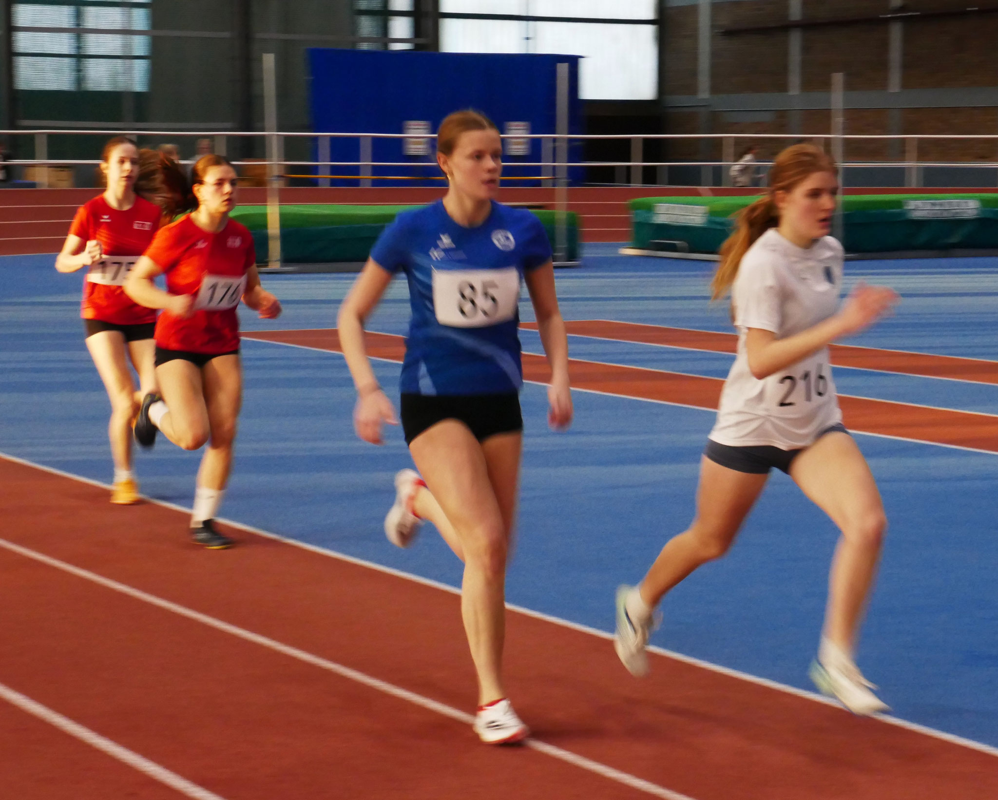 Elisabeth, 800m Lauf im Sportforum