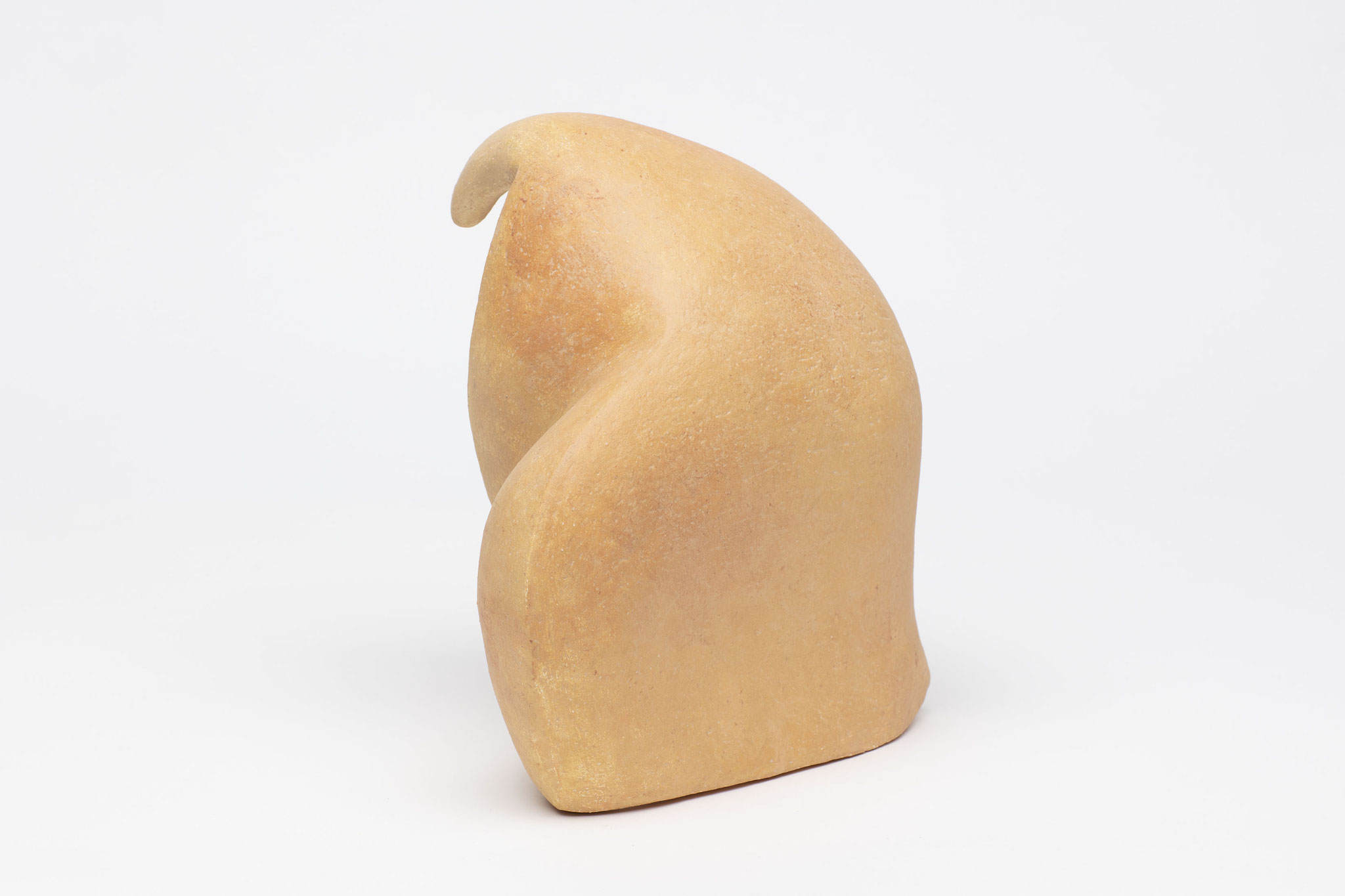 アフタートーク（踵で頭痛を病む）で / 陶土・釉薬/ 2022 / 24.5×21×h24cm