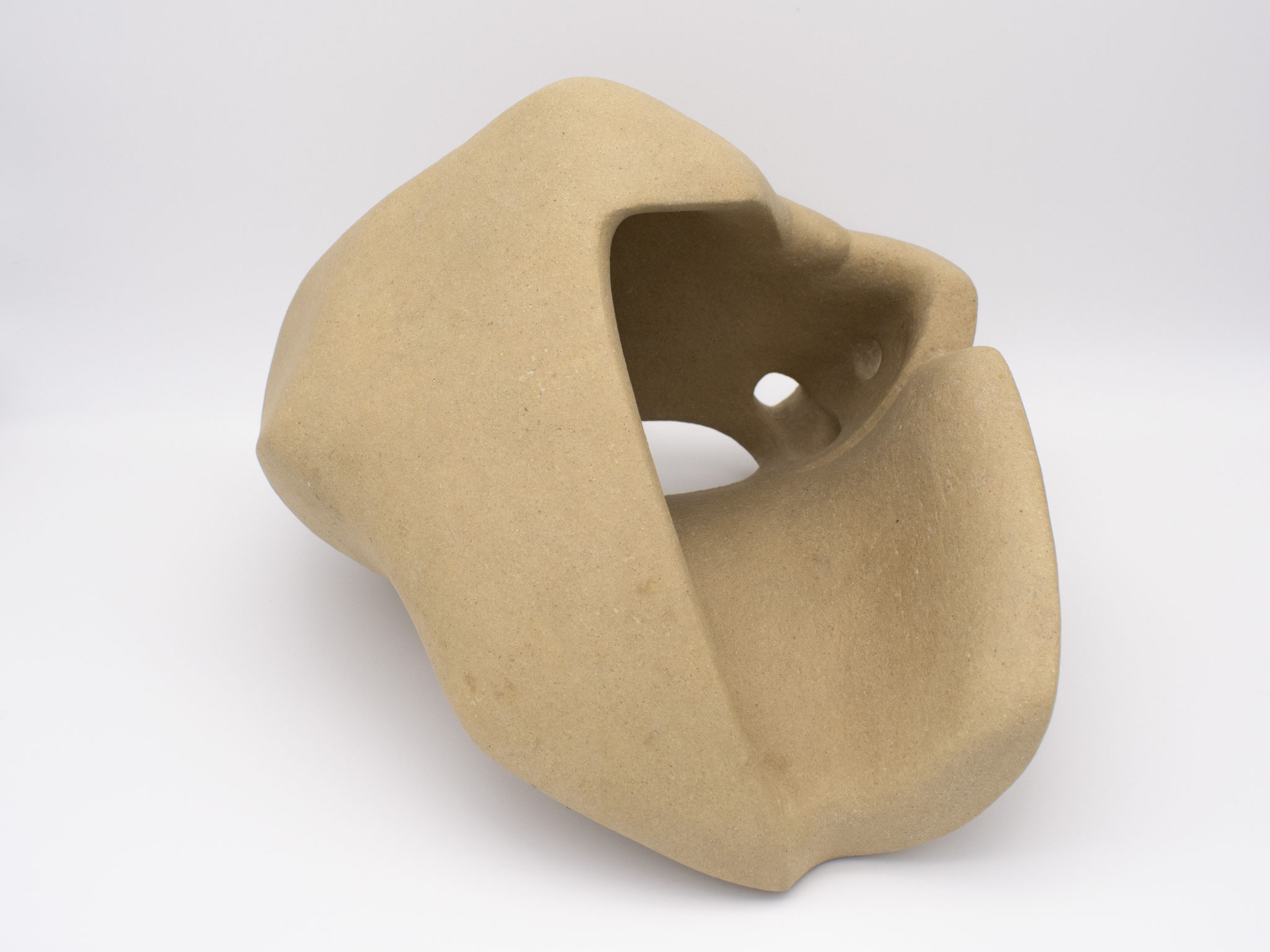 アフタートーク（連木で腹を切る）連  陶土・釉薬 / 2022  28×22.5×19cm  