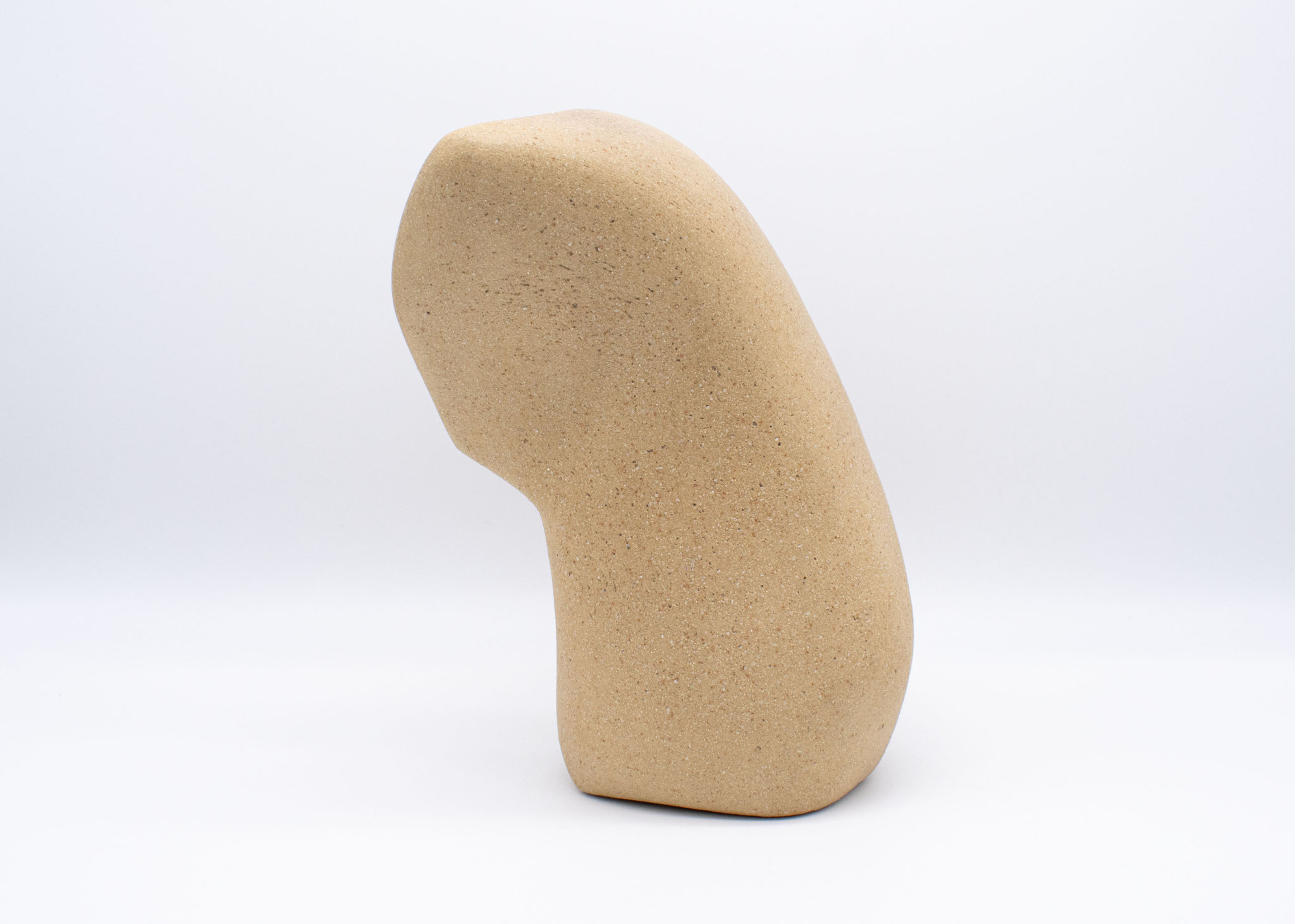 形 “SHEEP” 5 2025 / 陶 / W16.5 D12 H21 cm