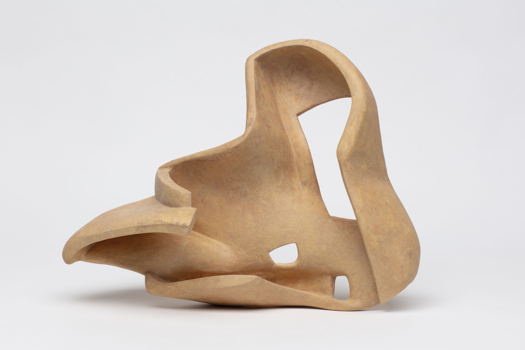 アフタートーク（踵で頭痛を病む）痛 / 陶土・釉薬/ 2022 / 46×31.5×h34.5cm