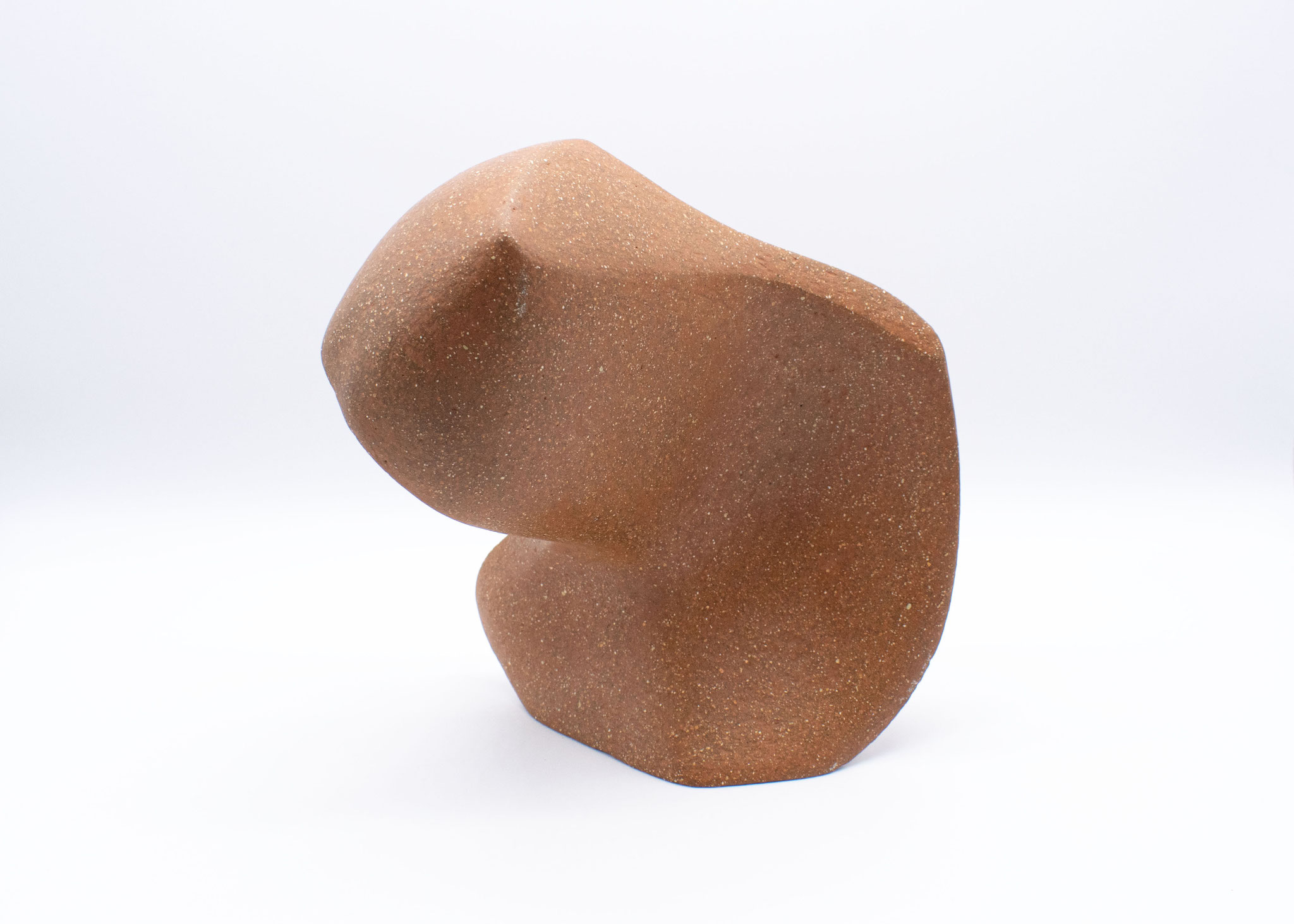 字 26-5 2026 / 陶 / H20 W19 D13 cm