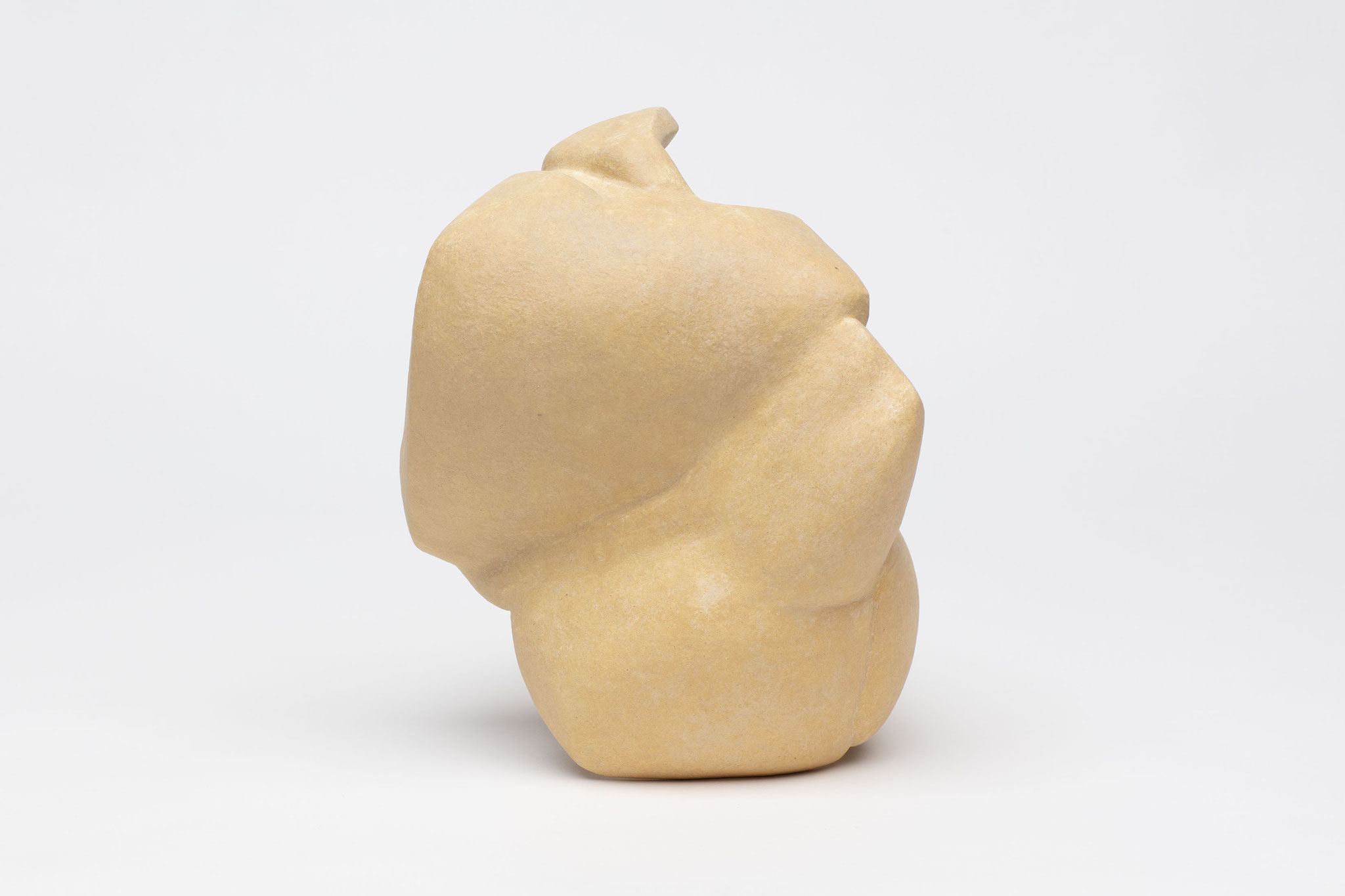 アフタートーク（踵で頭痛を病む）病 / 陶土・釉薬/ 2022 / 22.5×24×h26cm