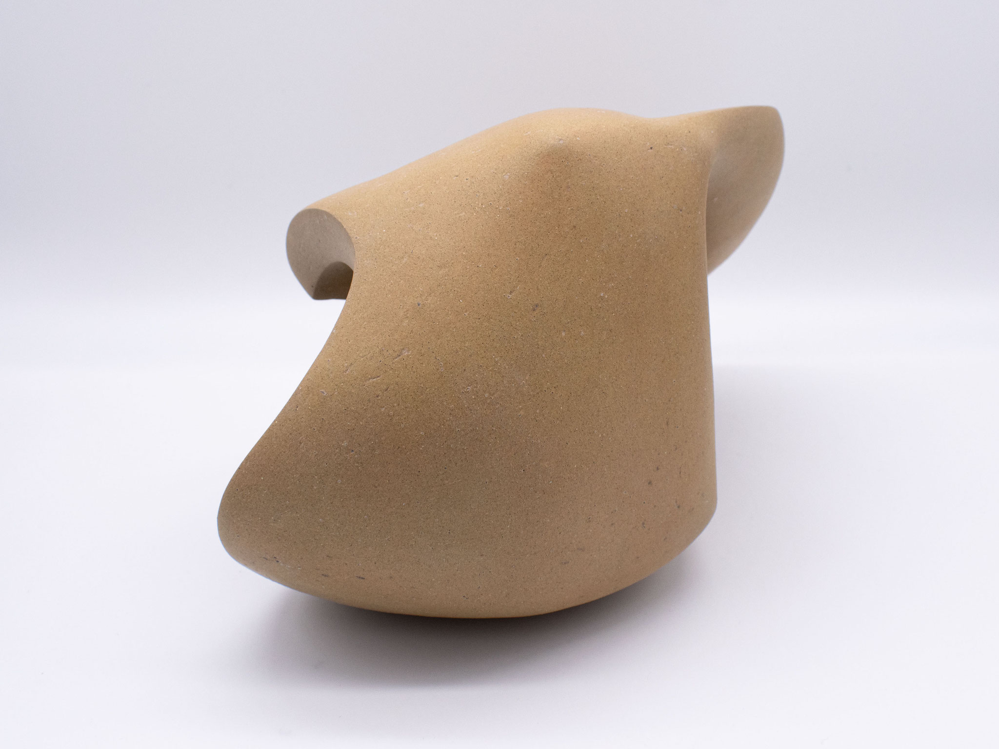 形 “m” 5 2024 / 陶 / W19 D18.5 H18.5 cm