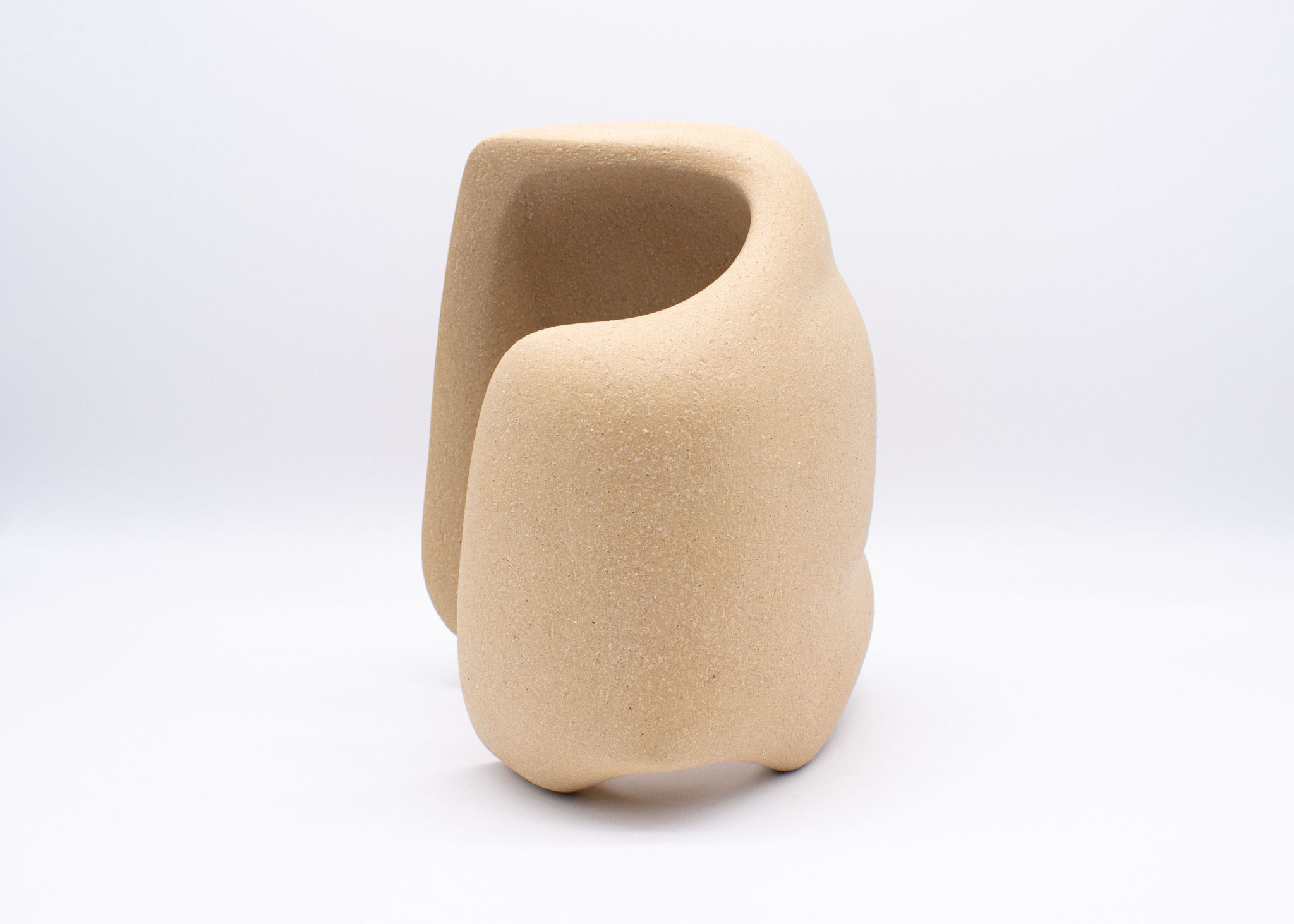形 “SHEEP” 3 2025 / 陶 / W13 D14.5 H18.5 cm