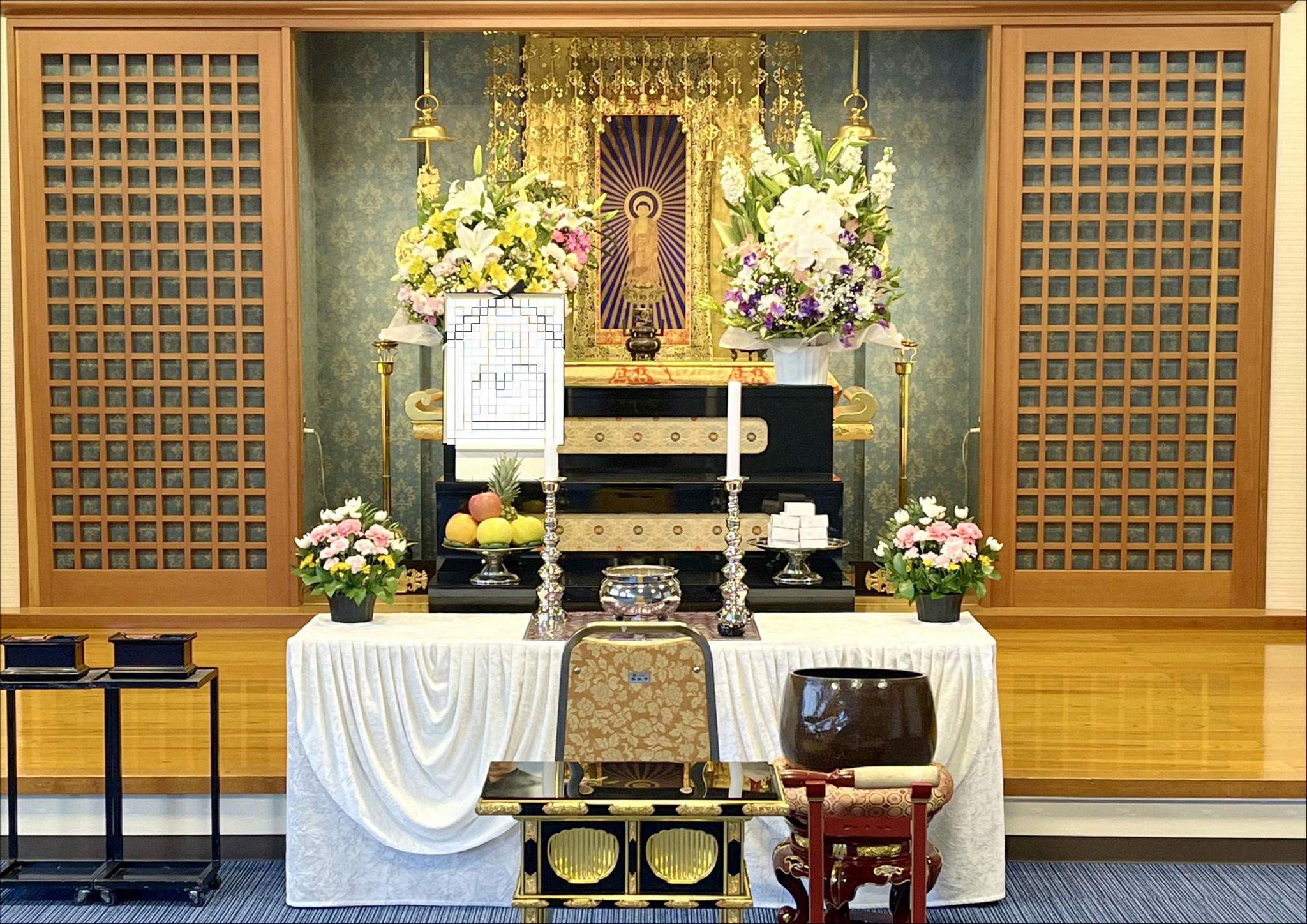 祭　壇
