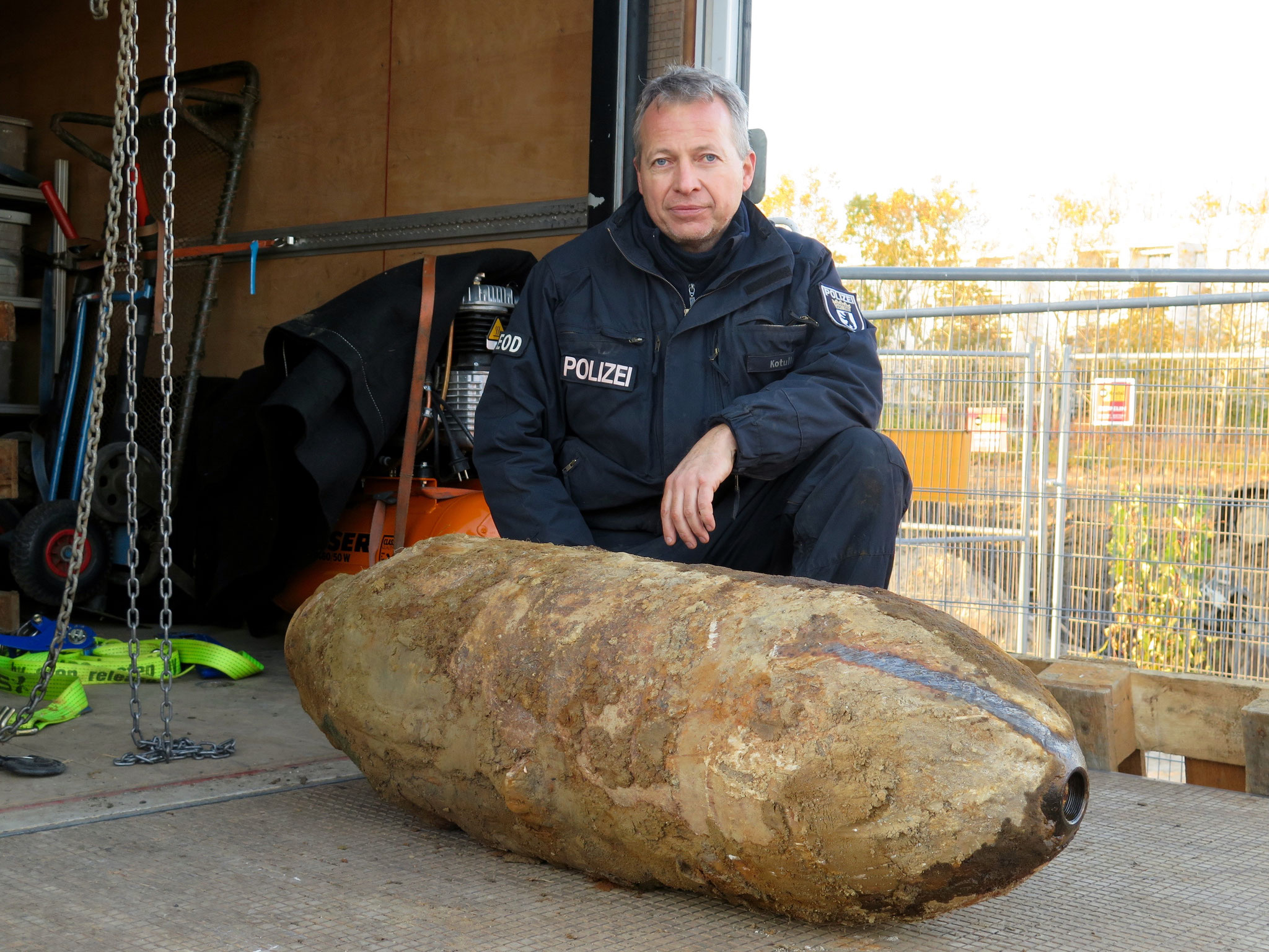 Polizei-Feuerwerker Matthias Kotulla (50) bewies einmal mehr einen kühlen Kopf und ein ruhiges Händchen. Seit 2008 macht der Familienvater den lebensgefährlichen Job.