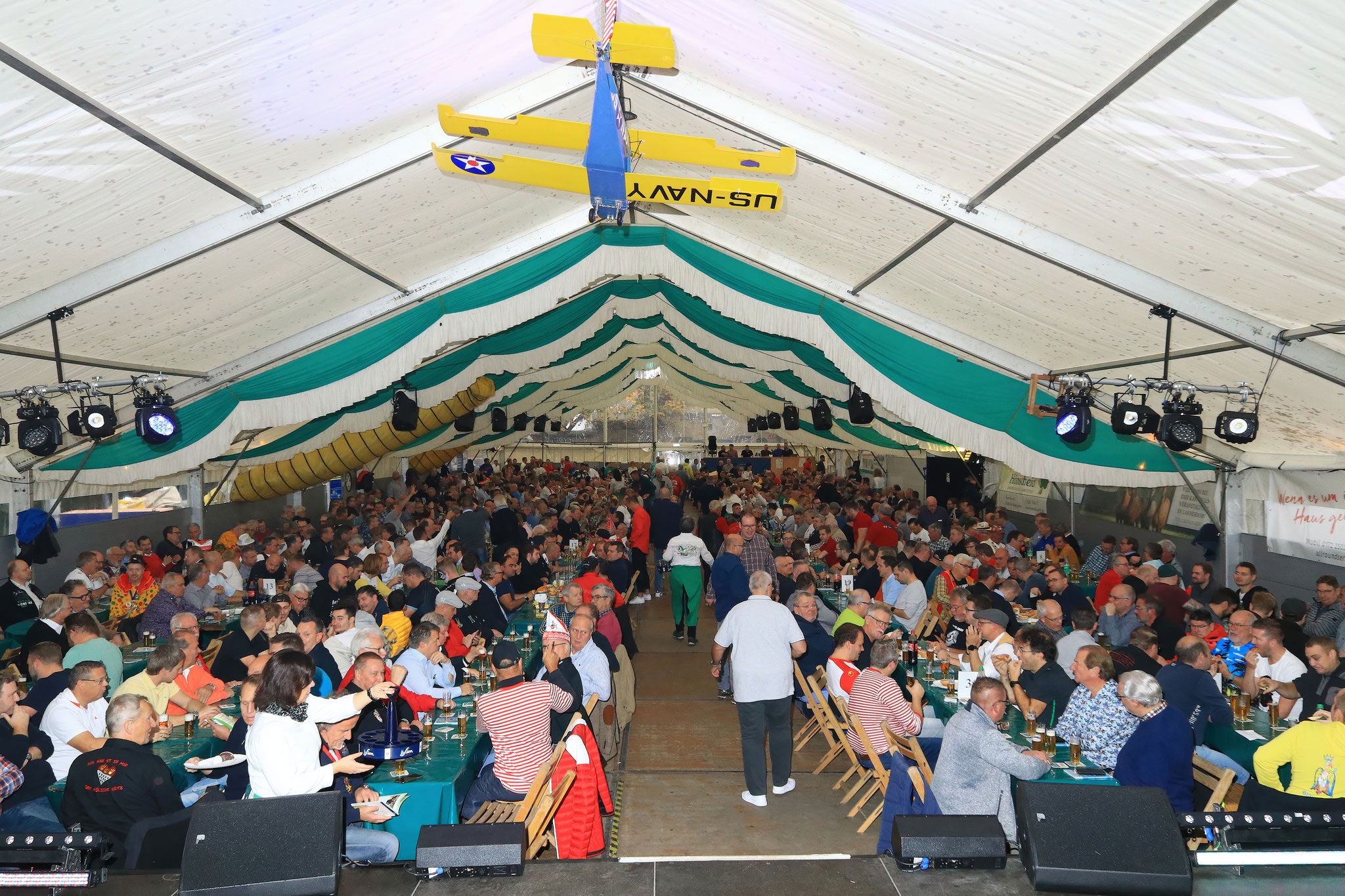 Festzelt KG Fidele Möhnen Lannesdorf 2023