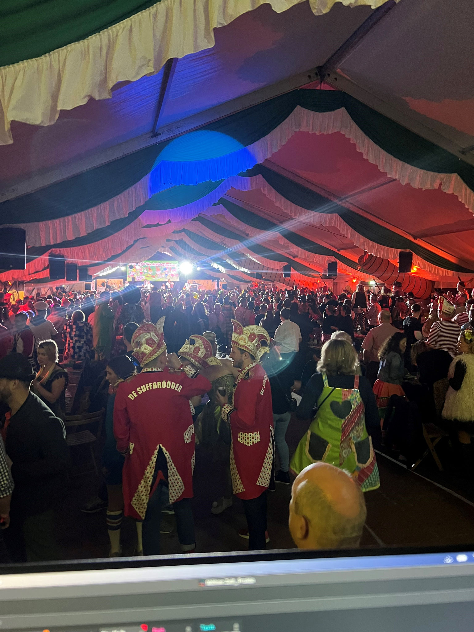 Festzelt KG Fidele Möhnen Lannesdorf