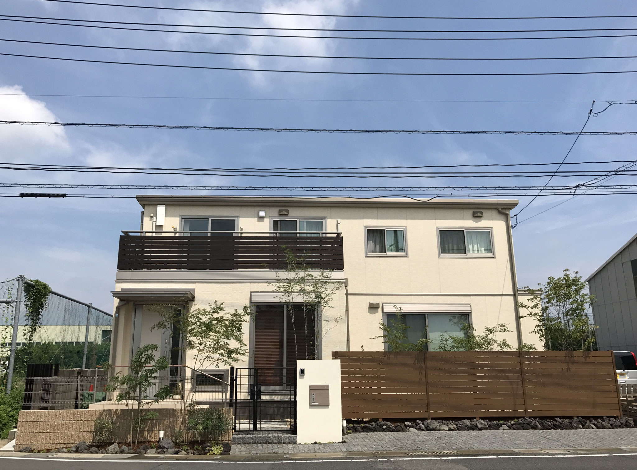 外構　エクステリア　庭　フェンス　ブロック　石張り　岡山市