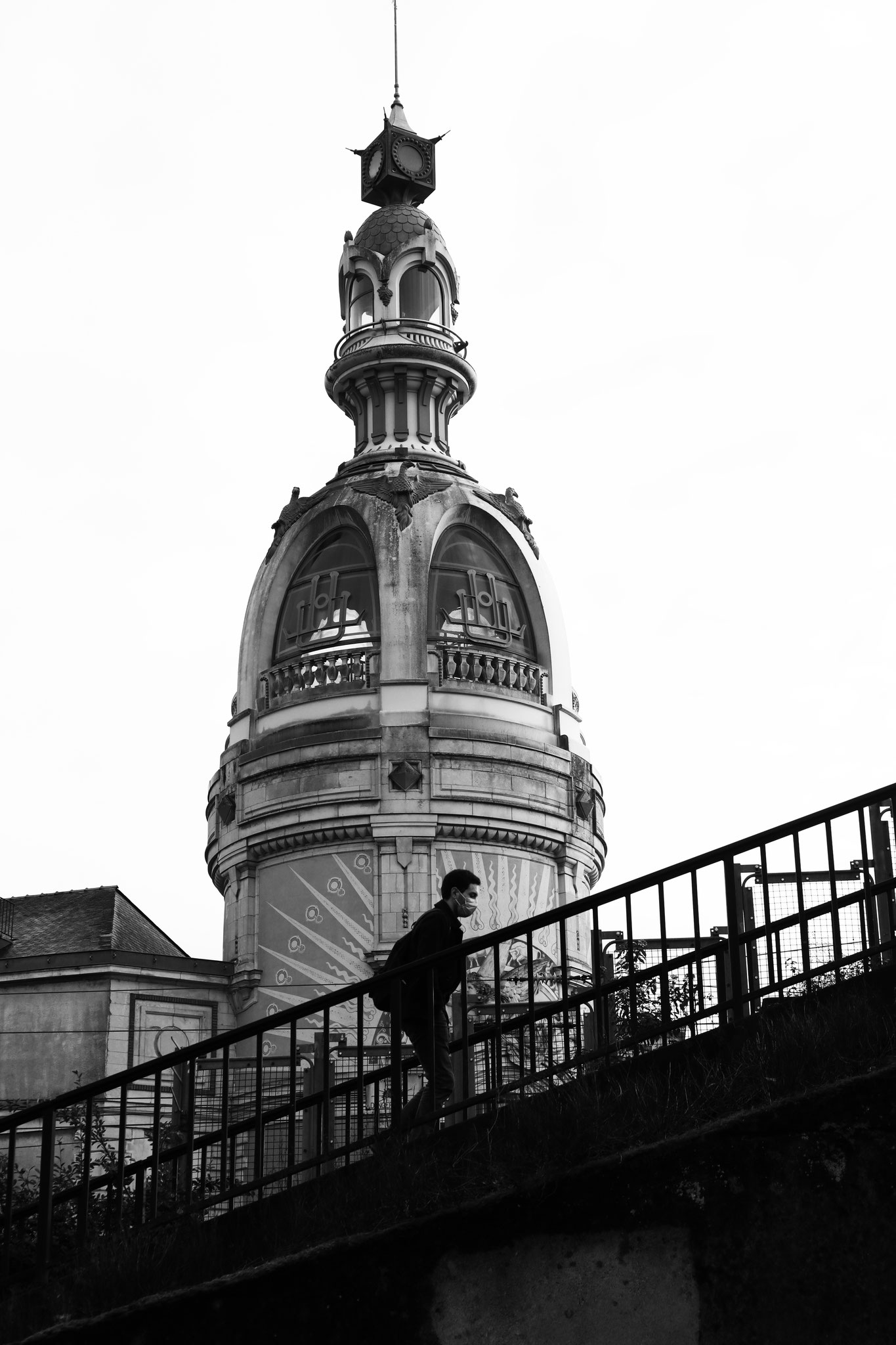 "In progress" - Tour LU, Rue de la Biscuiterie, Nantes (2021). © Clémence Rougetet