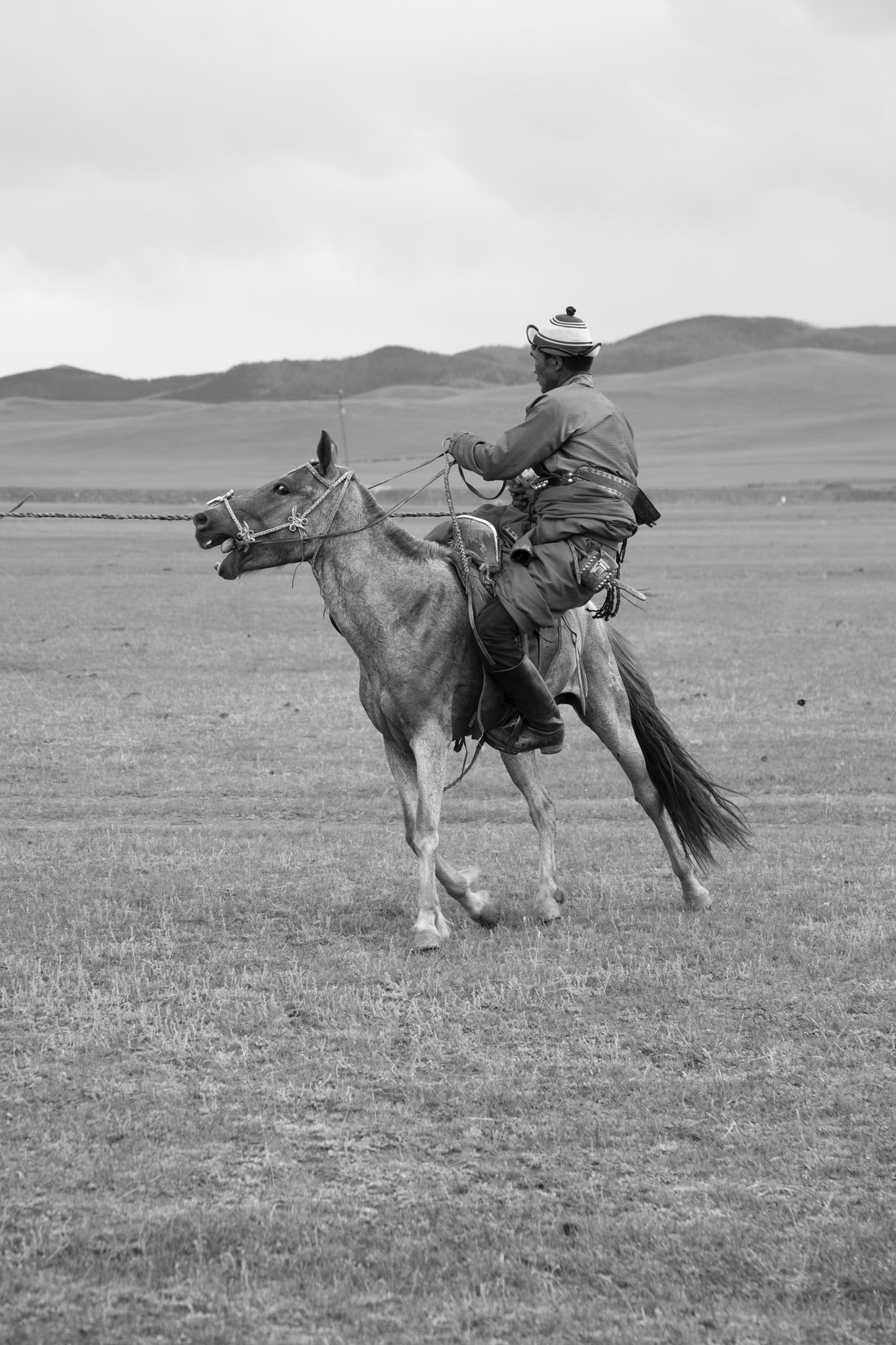 "Turn and turn" - Fête du Feutre. Province d’Övörkhangay, Mongolie (2025). © Clémence Rougetet