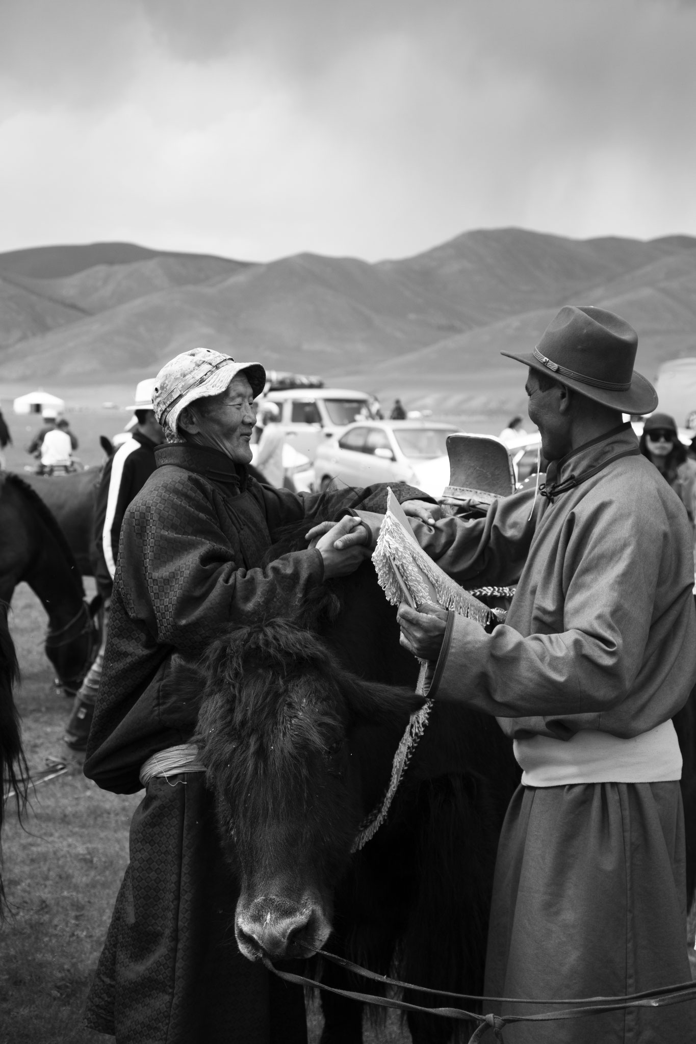 "Welcome Man" - Fête du Yack. Vallée de l’Orkhon, Mongolie (2025). © Clémence Rougetet