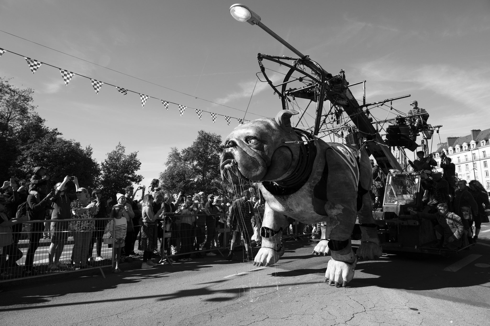 Le Bull Machin de M.Bourgogne - Royal de Luxe, Nantes (2023). © Clémence Rougetet