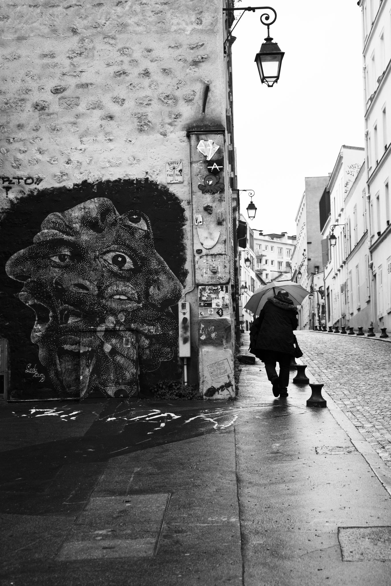 "Eyes on you" - Butte aux cailles, Paris (2024). © Clémence Rougetet