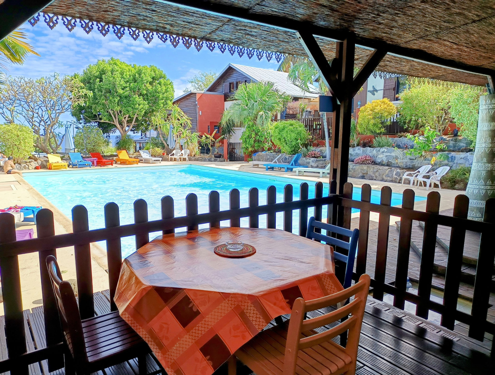 Covered terrace with pool view and tropical garden, Room 5, Le Cardinal des Grands Bleus Saint-Leu