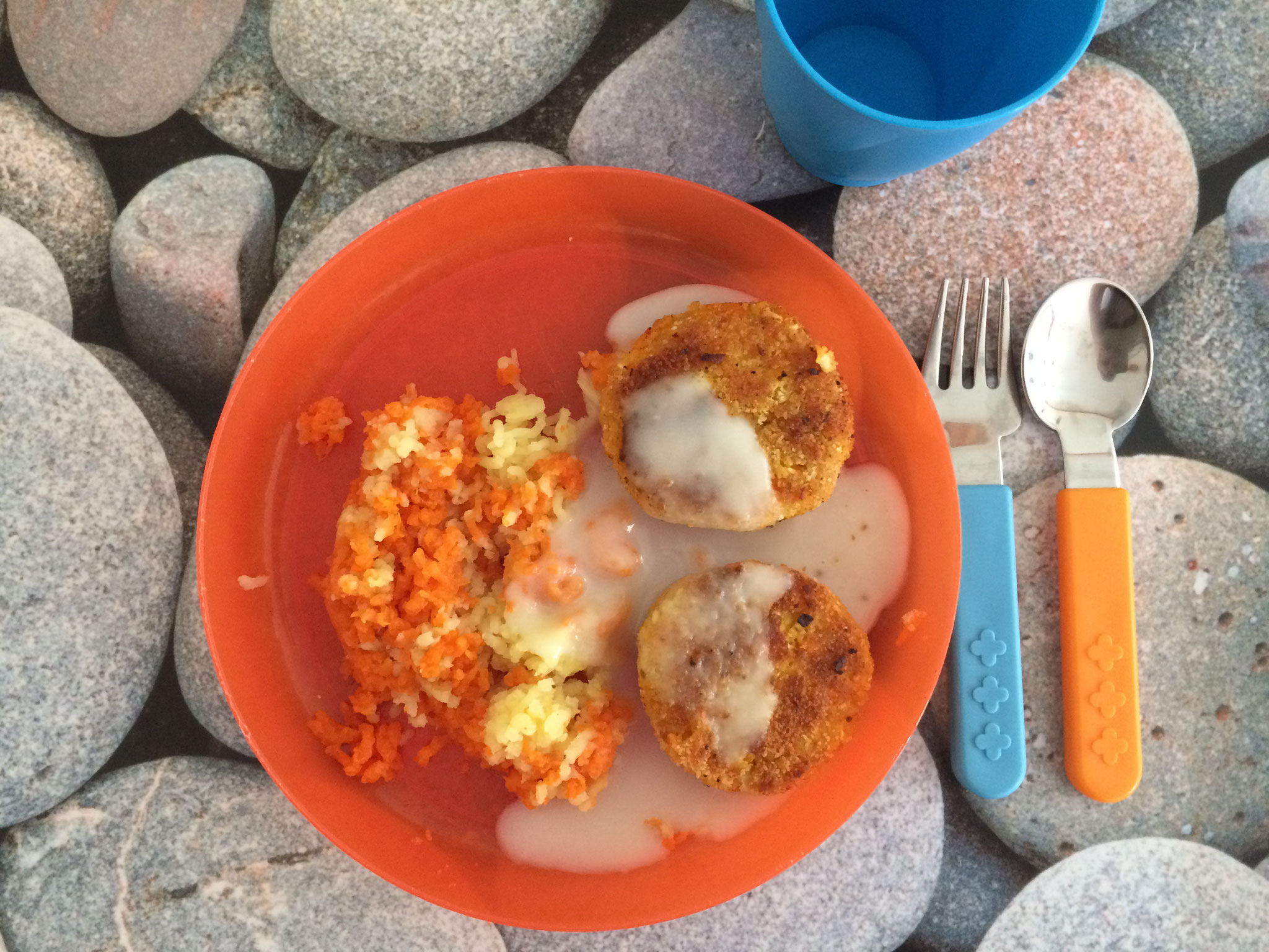 Kartoffel-Möhren-Püree mit Kürbisbratlingen 