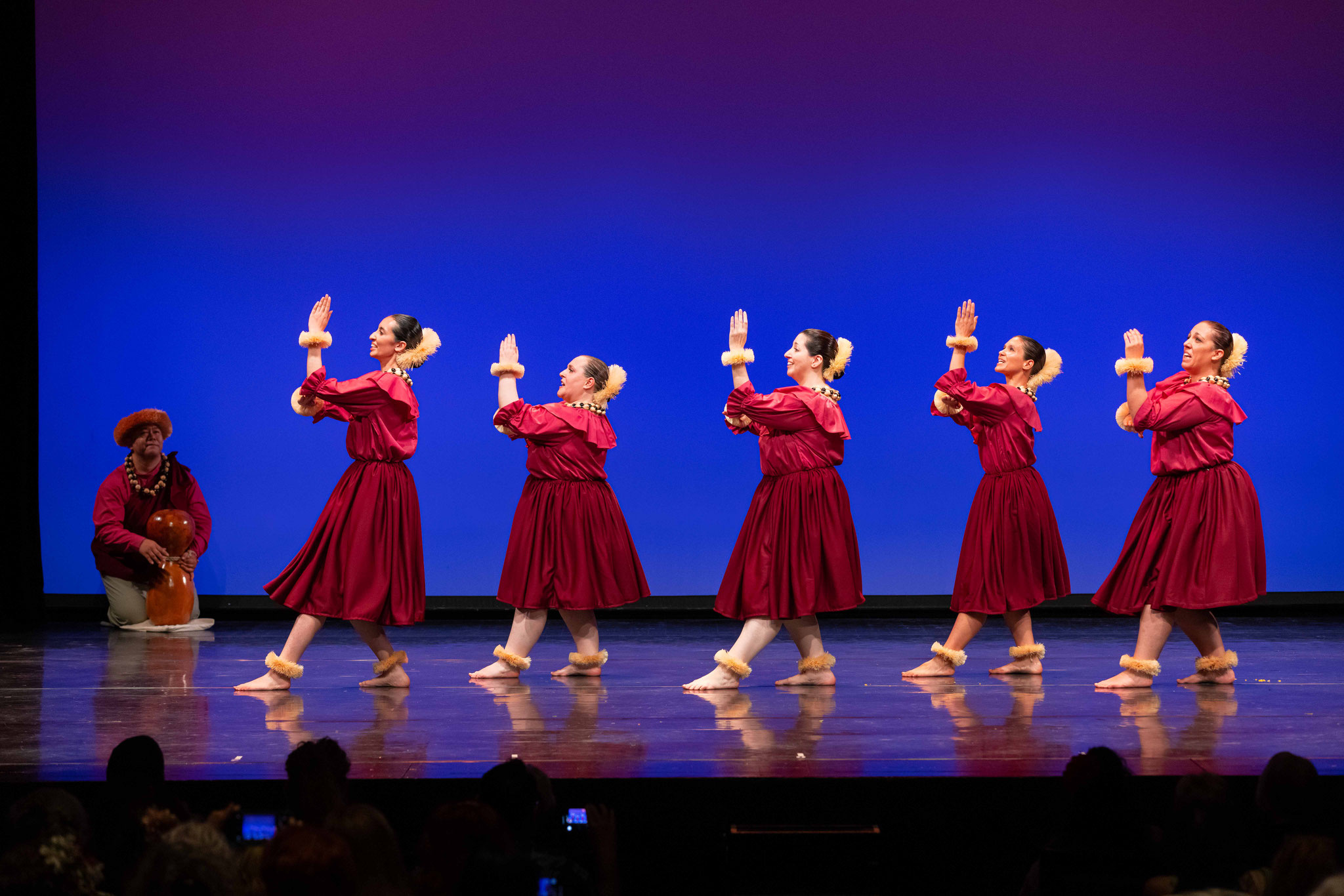 Hālau Hula 'O Nāpunaheleonāpua - Italien/Portugal/Vereinigtes Königreich