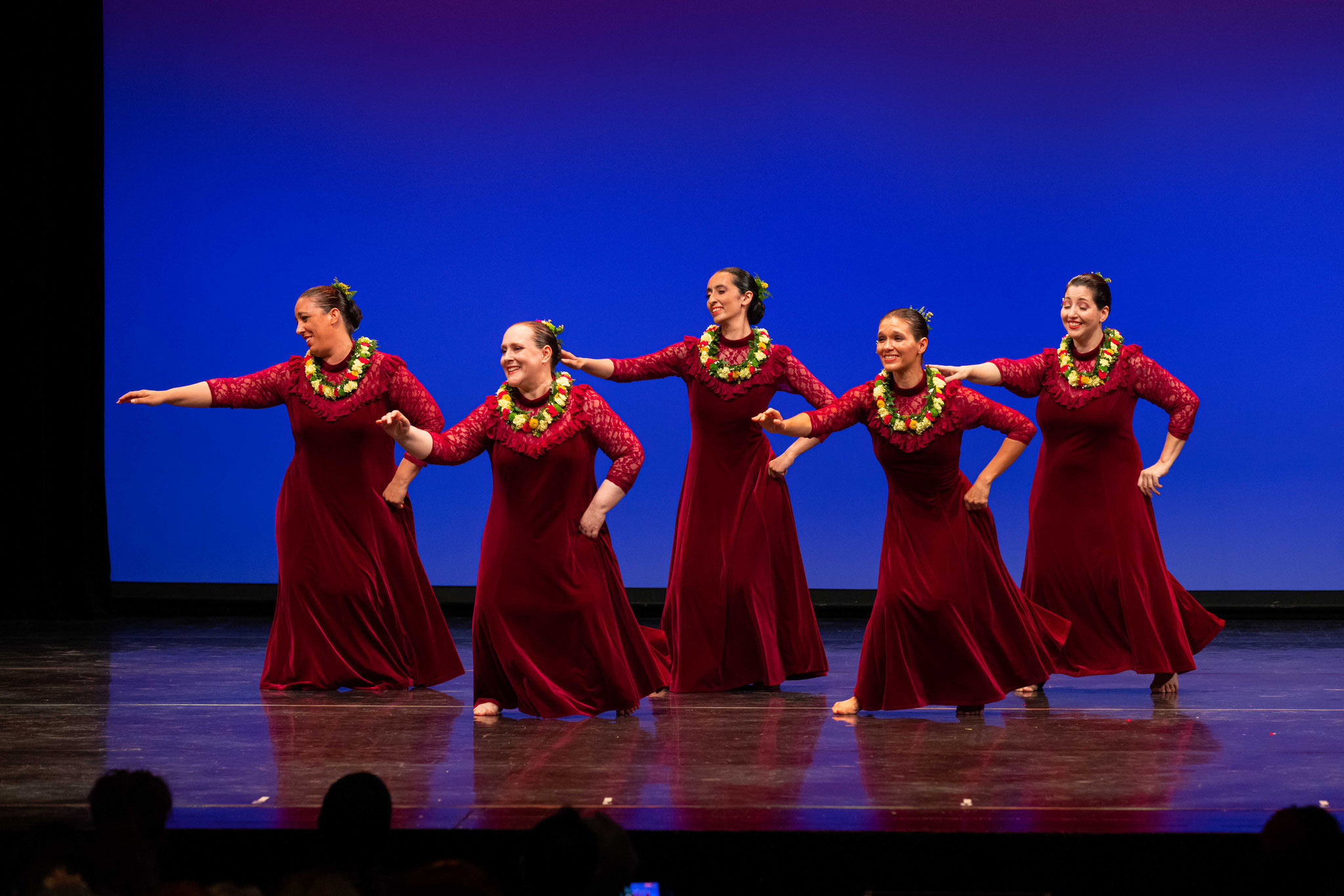 Hālau Hula 'O Nāpunaheleonāpua - Italien/Portugal/Vereinigtes Königreich